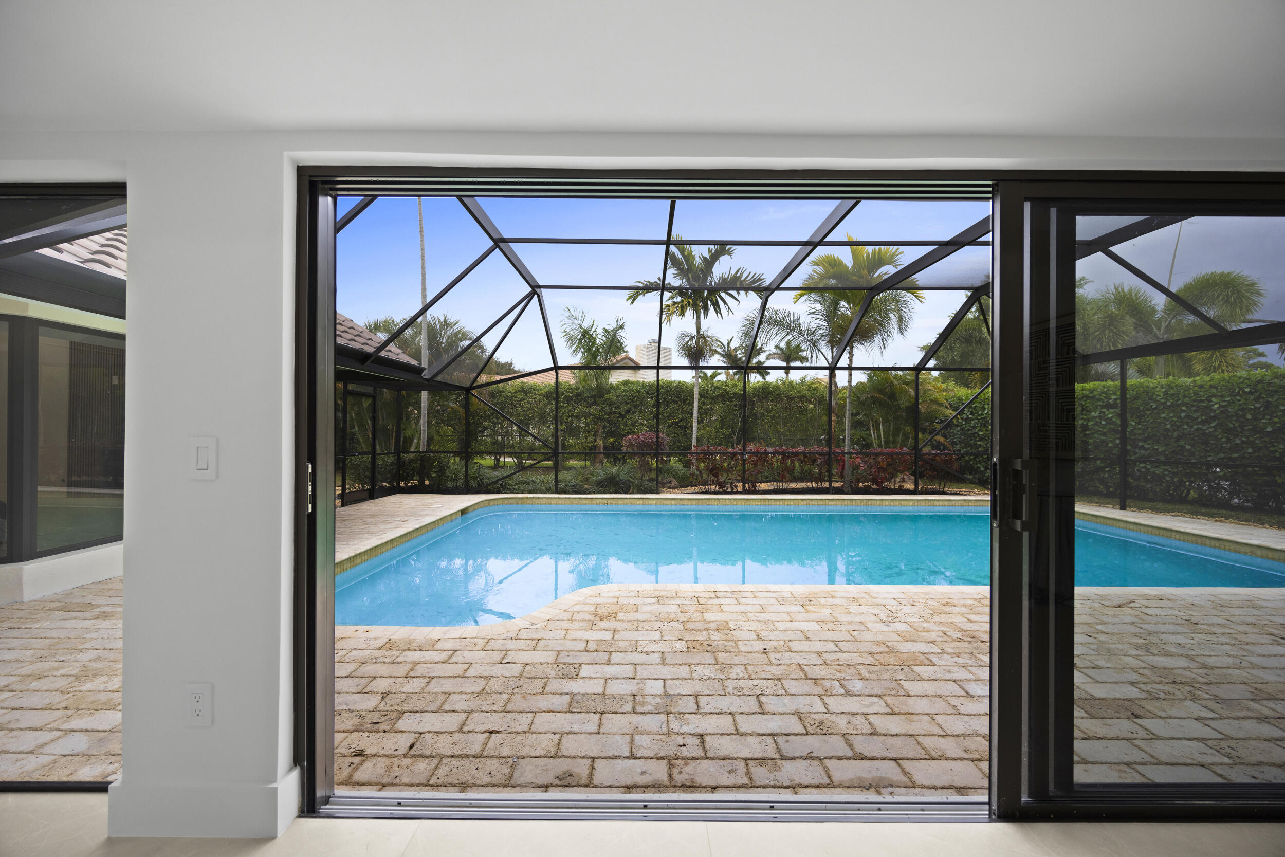 7571 Estrella, Boca Raton FL 33433