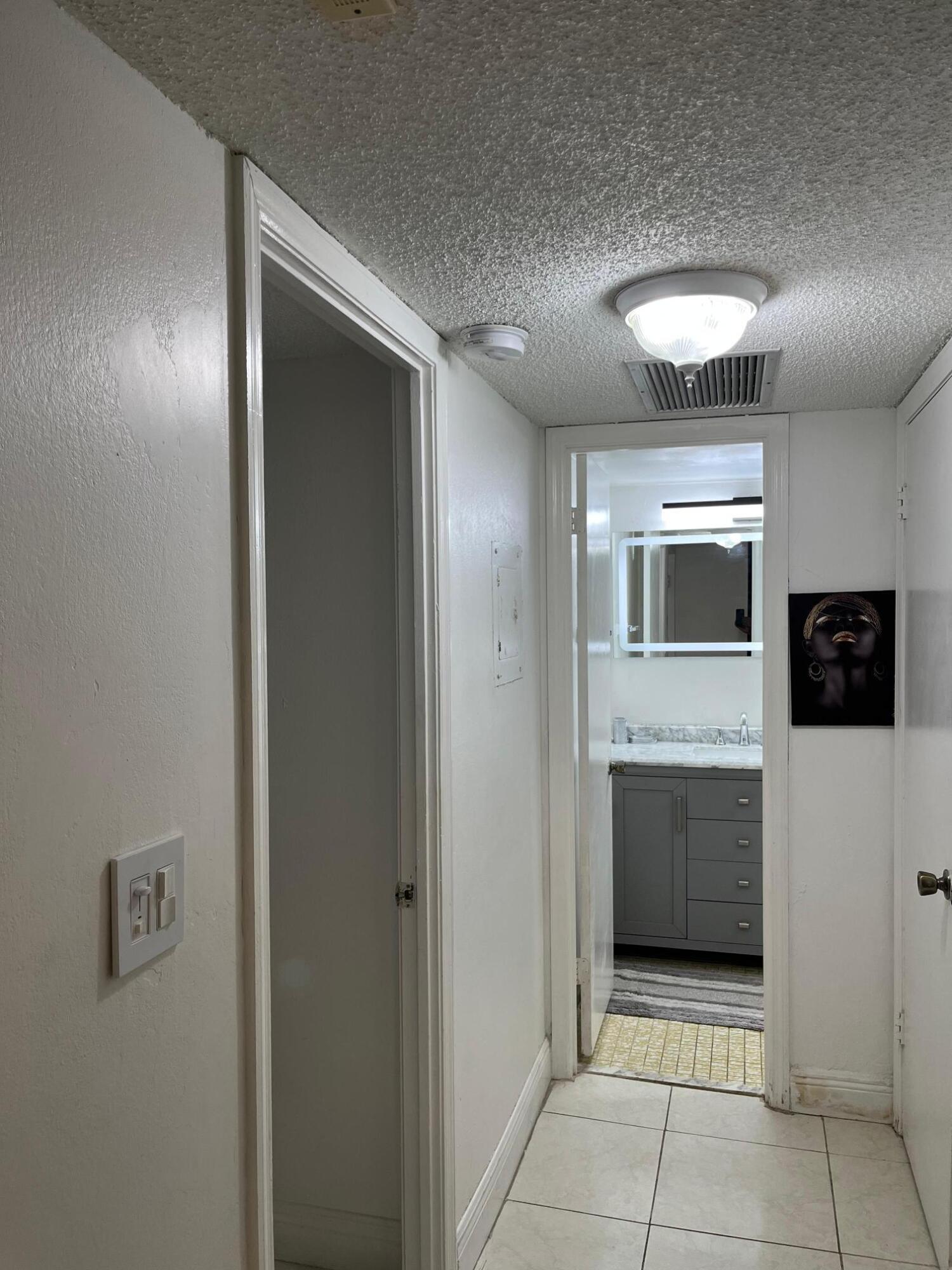 7041 Environ #127, Lauderhill FL 33319