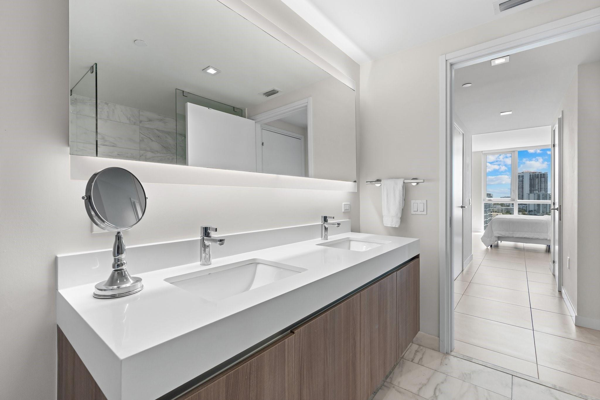 401 N Birch #1102, Fort Lauderdale FL 33304