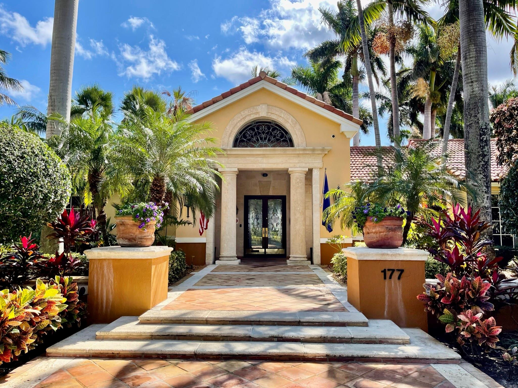 120 Yacht Club #305, Hypoluxo FL 33462
