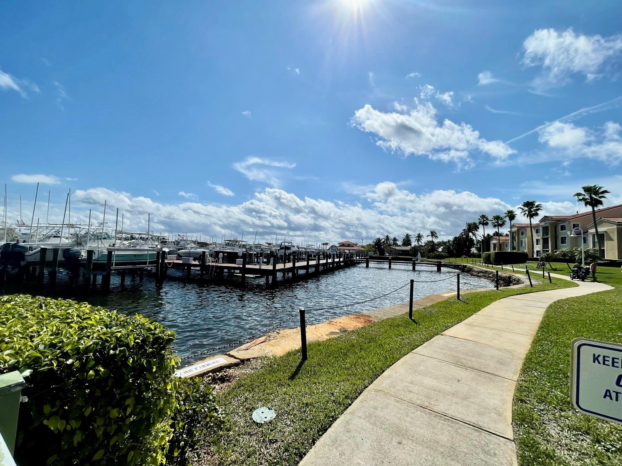 120 Yacht Club #305, Hypoluxo FL 33462