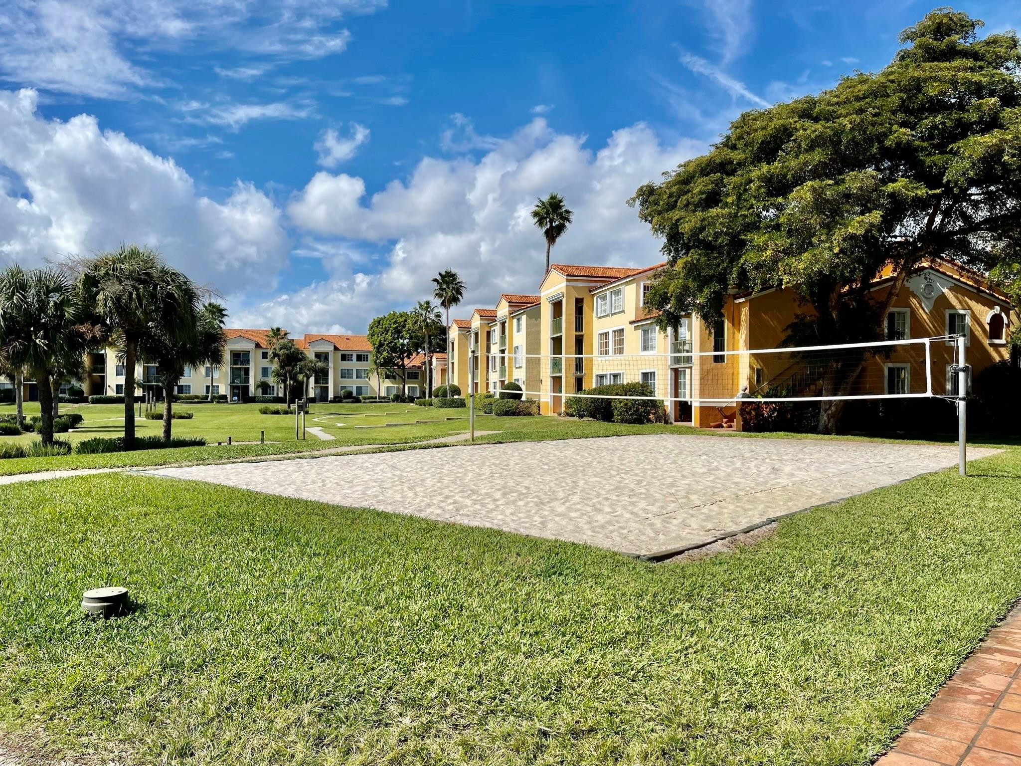 120 Yacht Club #305, Hypoluxo FL 33462