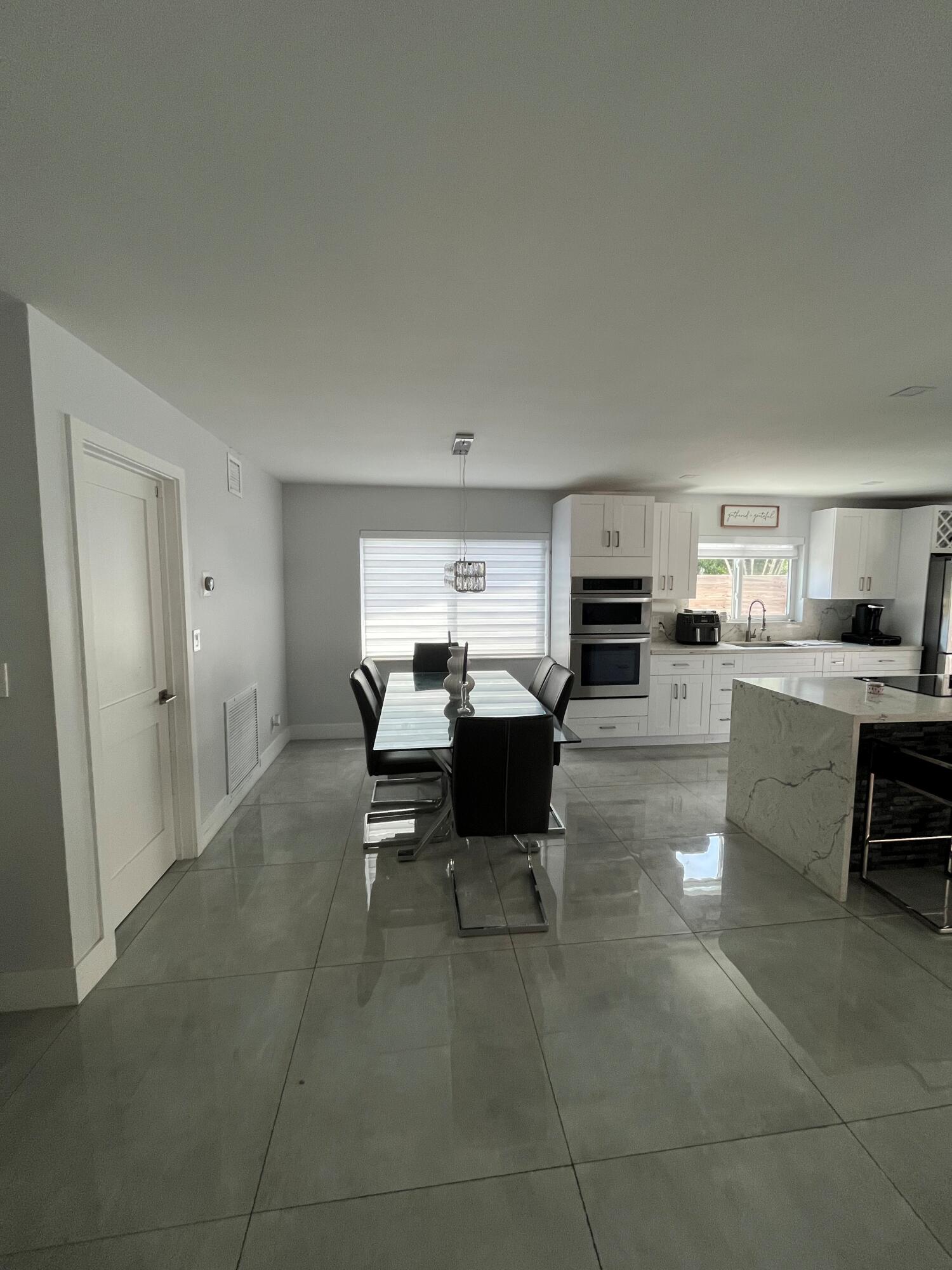 6800 SW 7th, North Lauderdale FL 33068