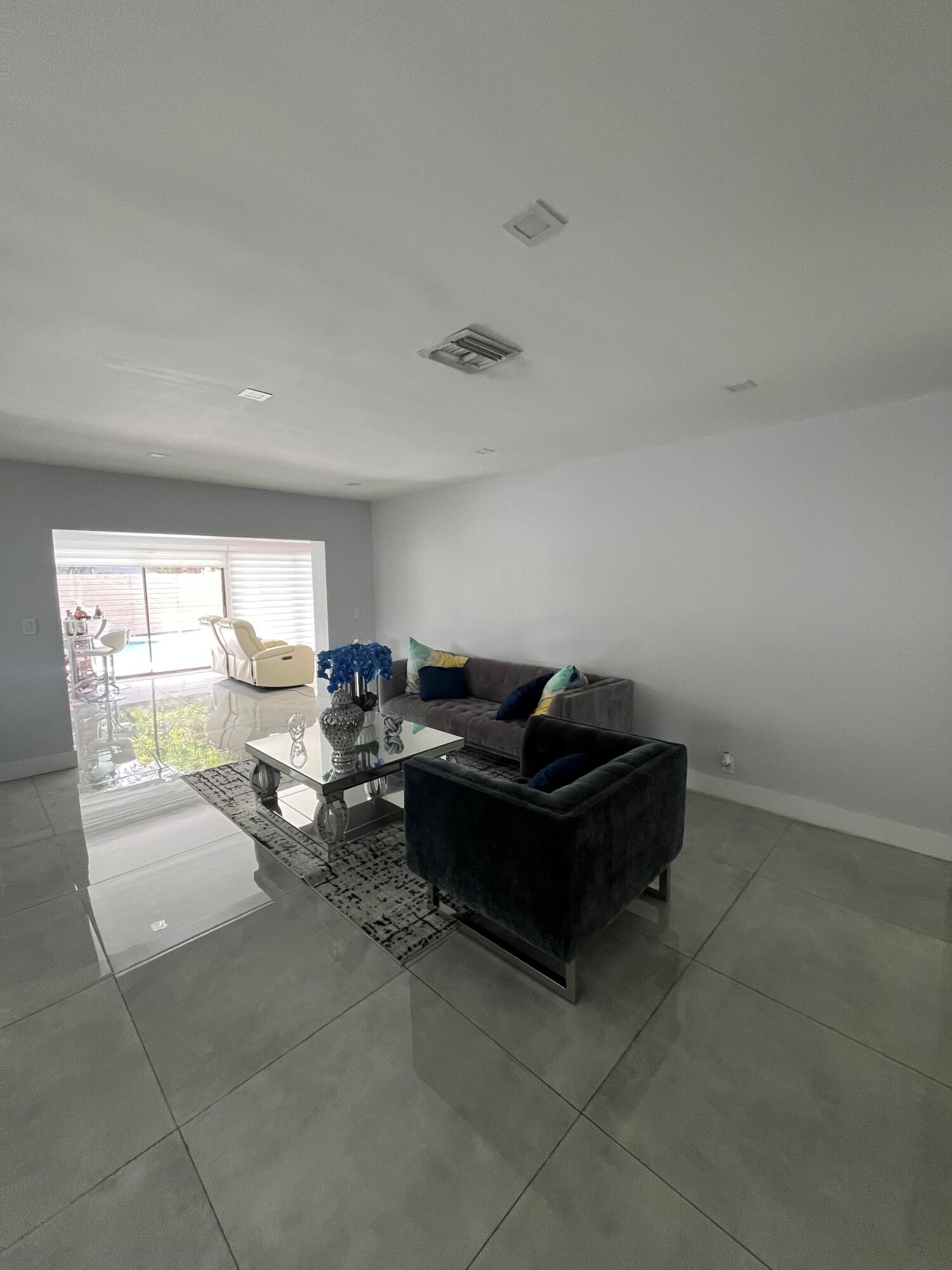 6800 SW 7th, North Lauderdale FL 33068