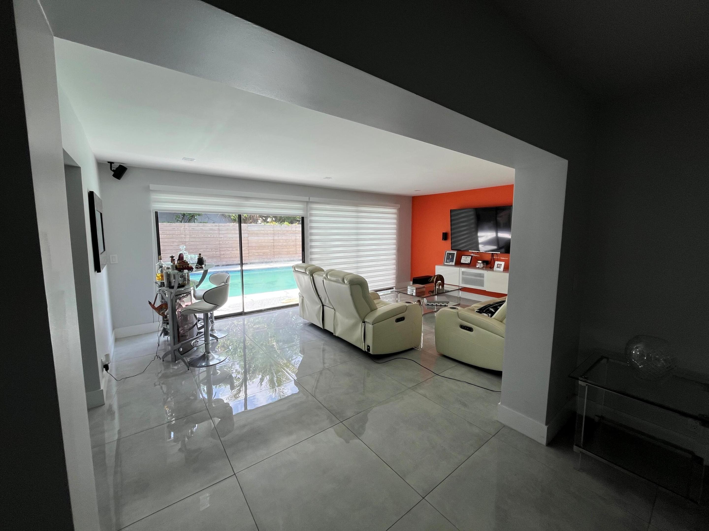 6800 SW 7th, North Lauderdale FL 33068