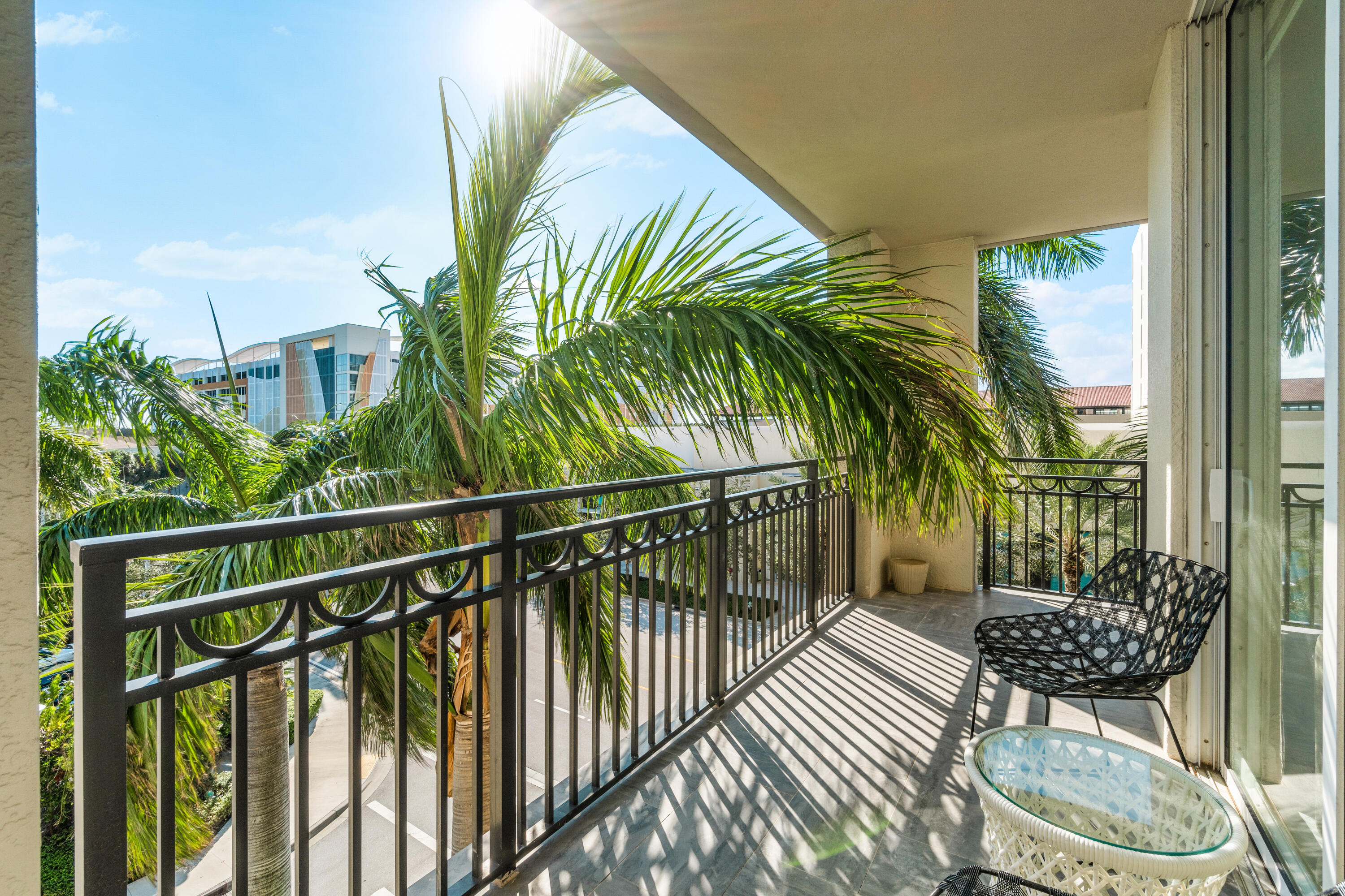 550 Okeechobee #422, West Palm Beach FL 33401