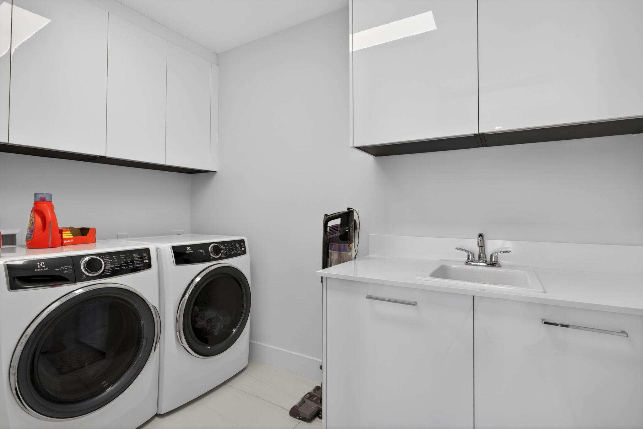 151 N Seabreeze #1004, Fort Lauderdale FL 33304