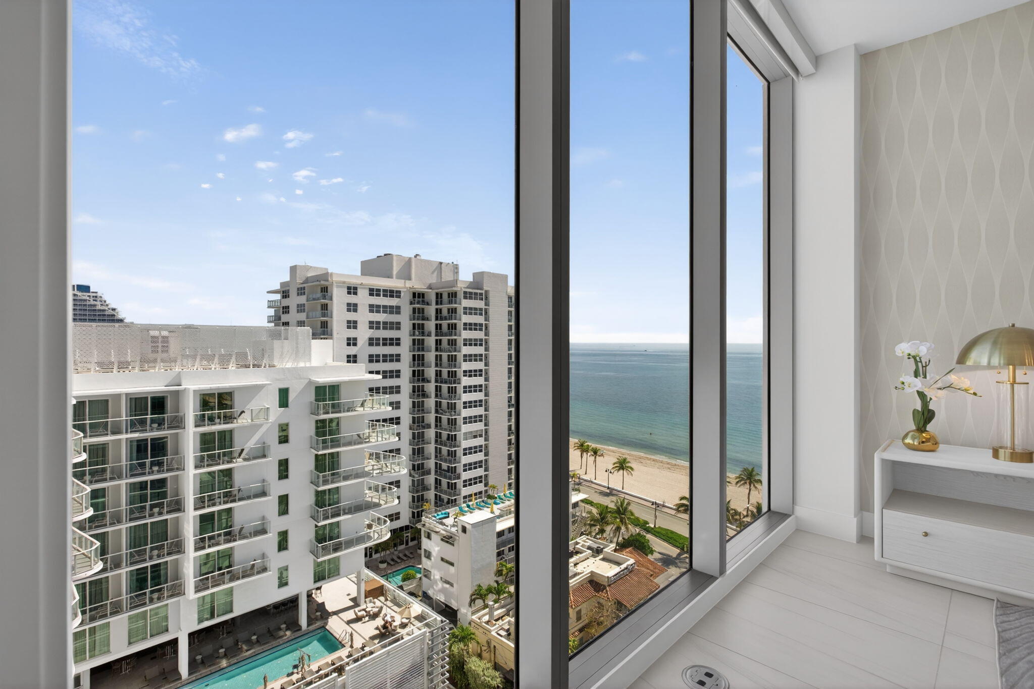 151 N Seabreeze #1004, Fort Lauderdale FL 33304