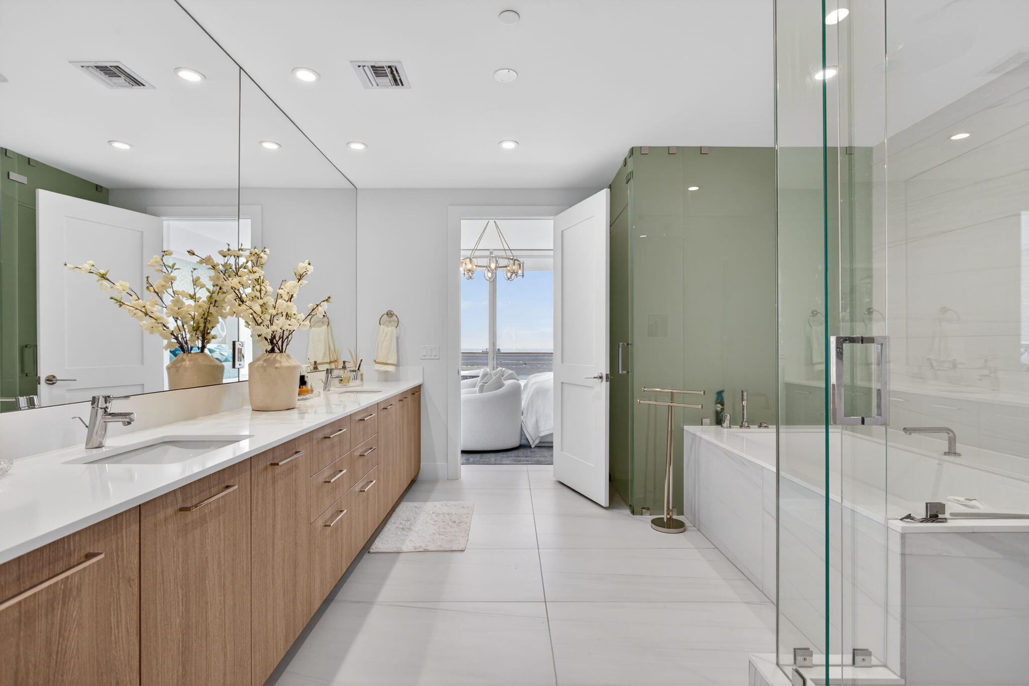 151 N Seabreeze #1004, Fort Lauderdale FL 33304