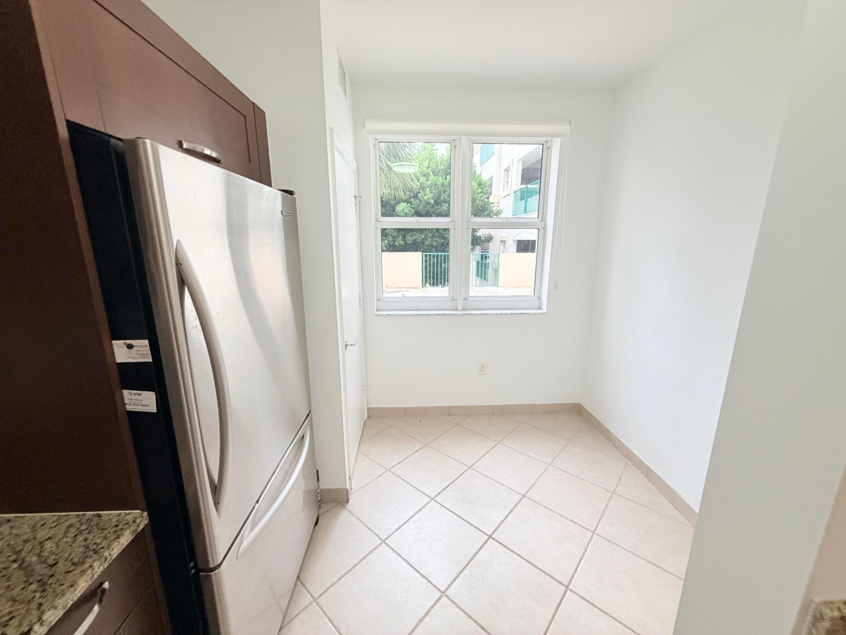 19900 E Country Club #210, Aventura FL 33180