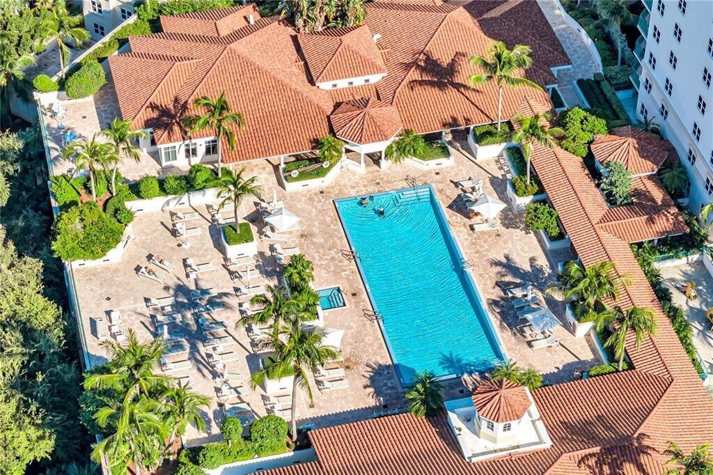 19900 E Country Club #210, Aventura FL 33180