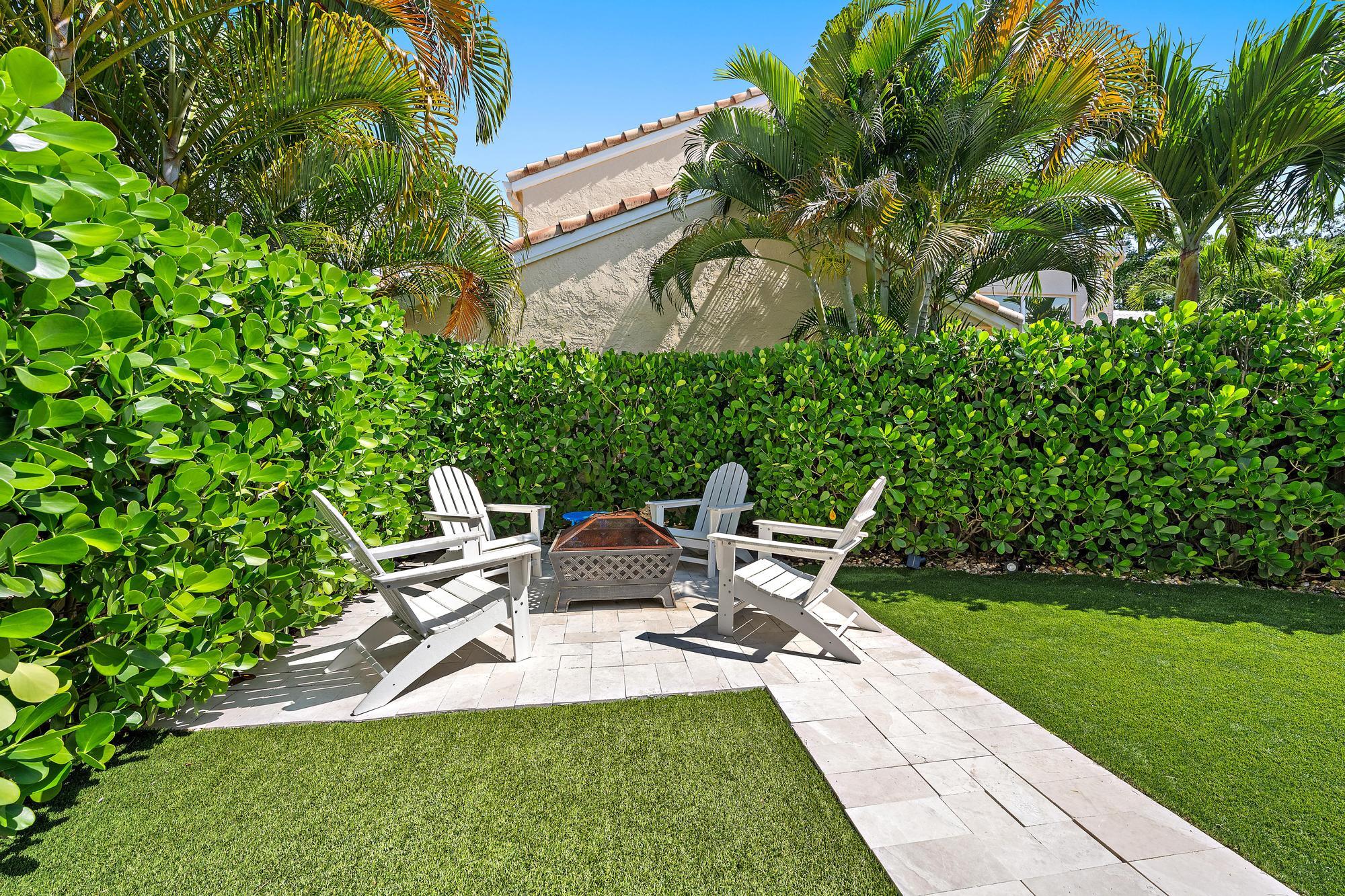 10101 Oak Bark, Palm Beach Gardens FL 33410
