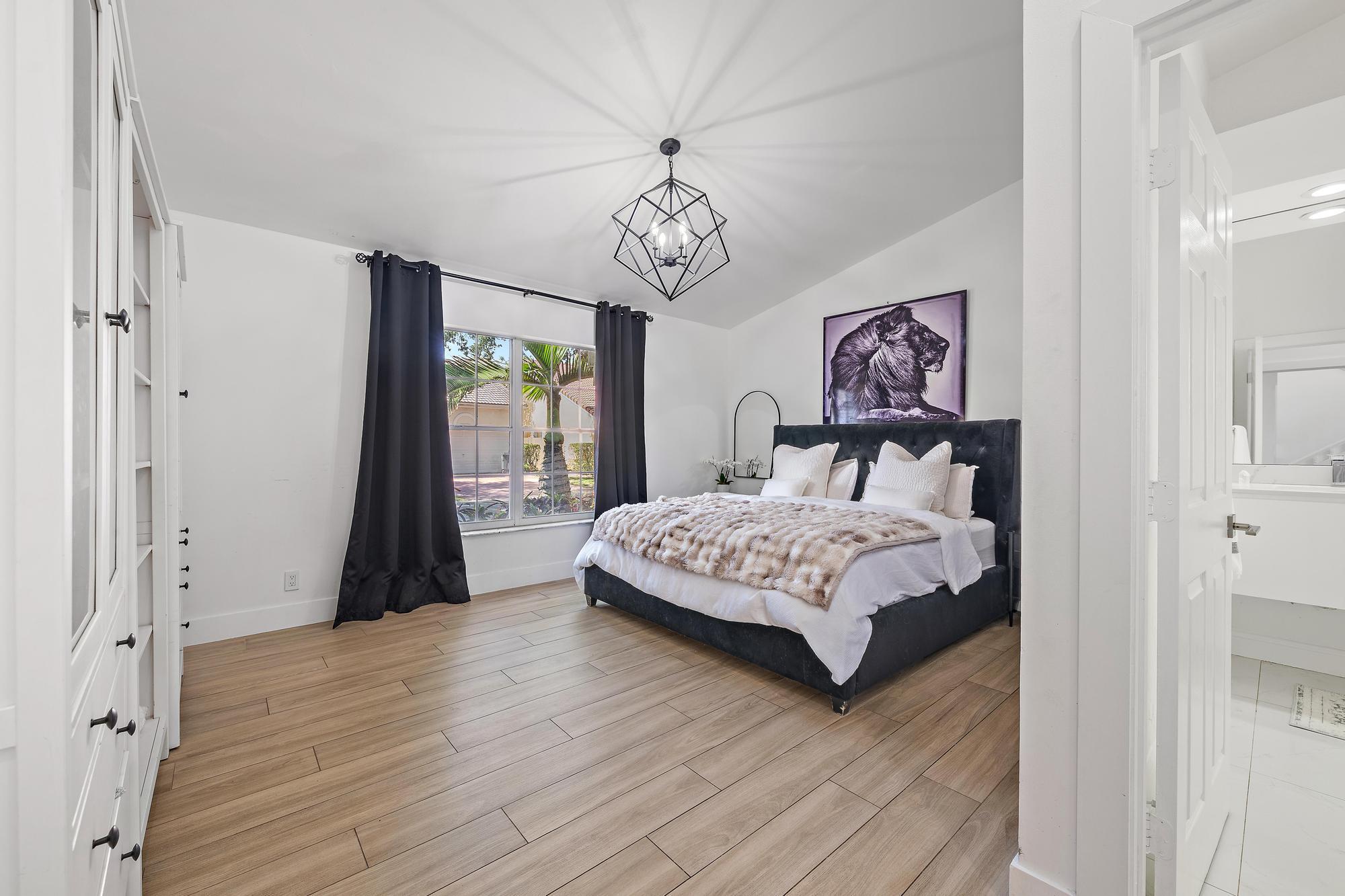 10101 Oak Bark, Palm Beach Gardens FL 33410