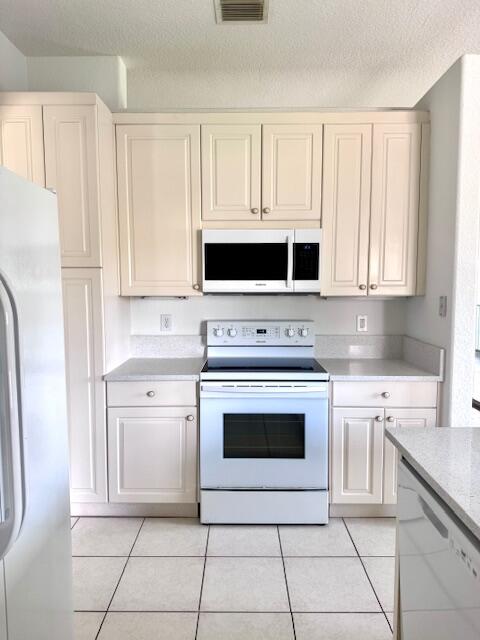 7842 Exeter, Tamarac FL 33321
