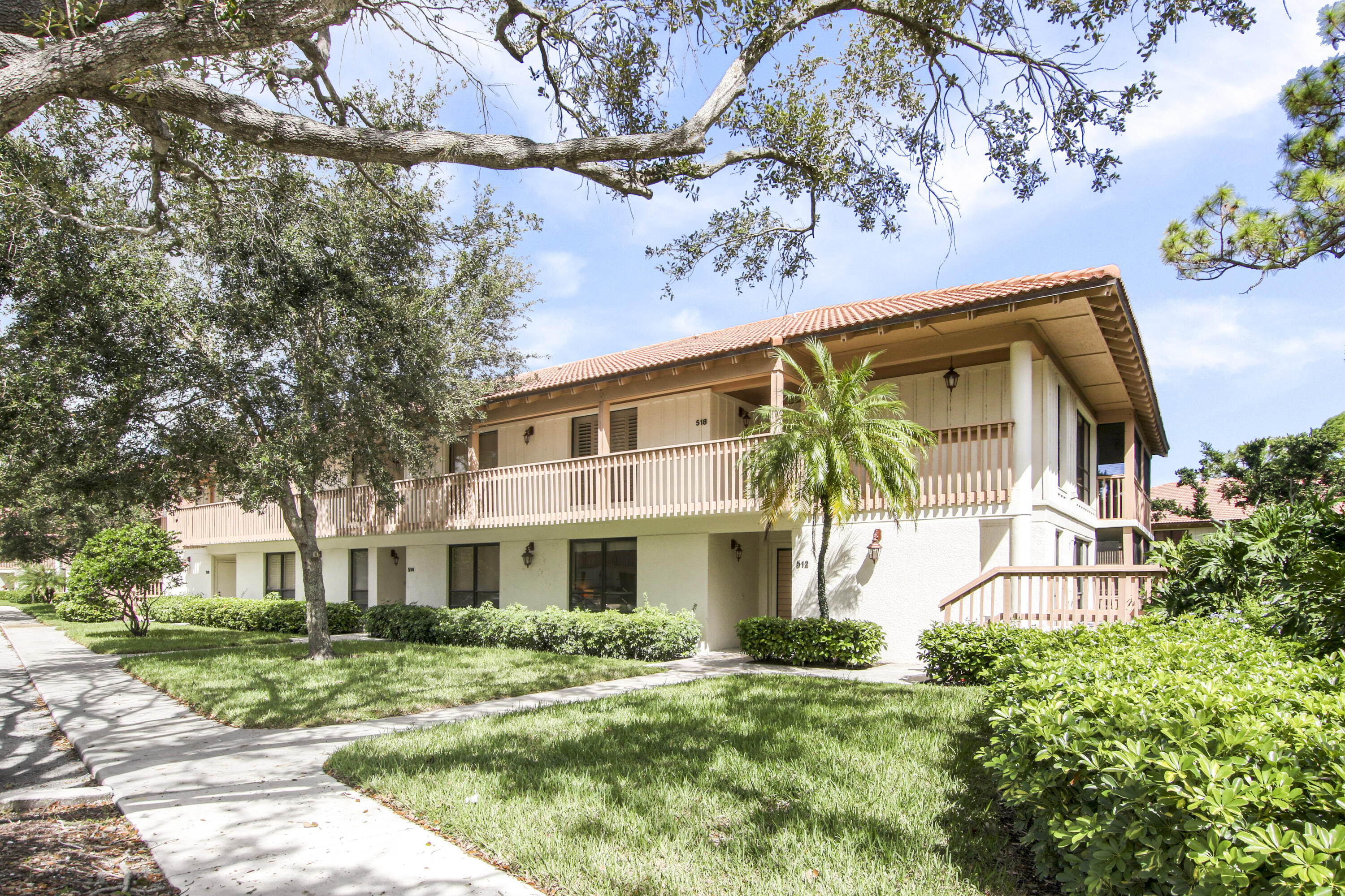 512 Brackenwood, Palm Beach Gardens FL 33418