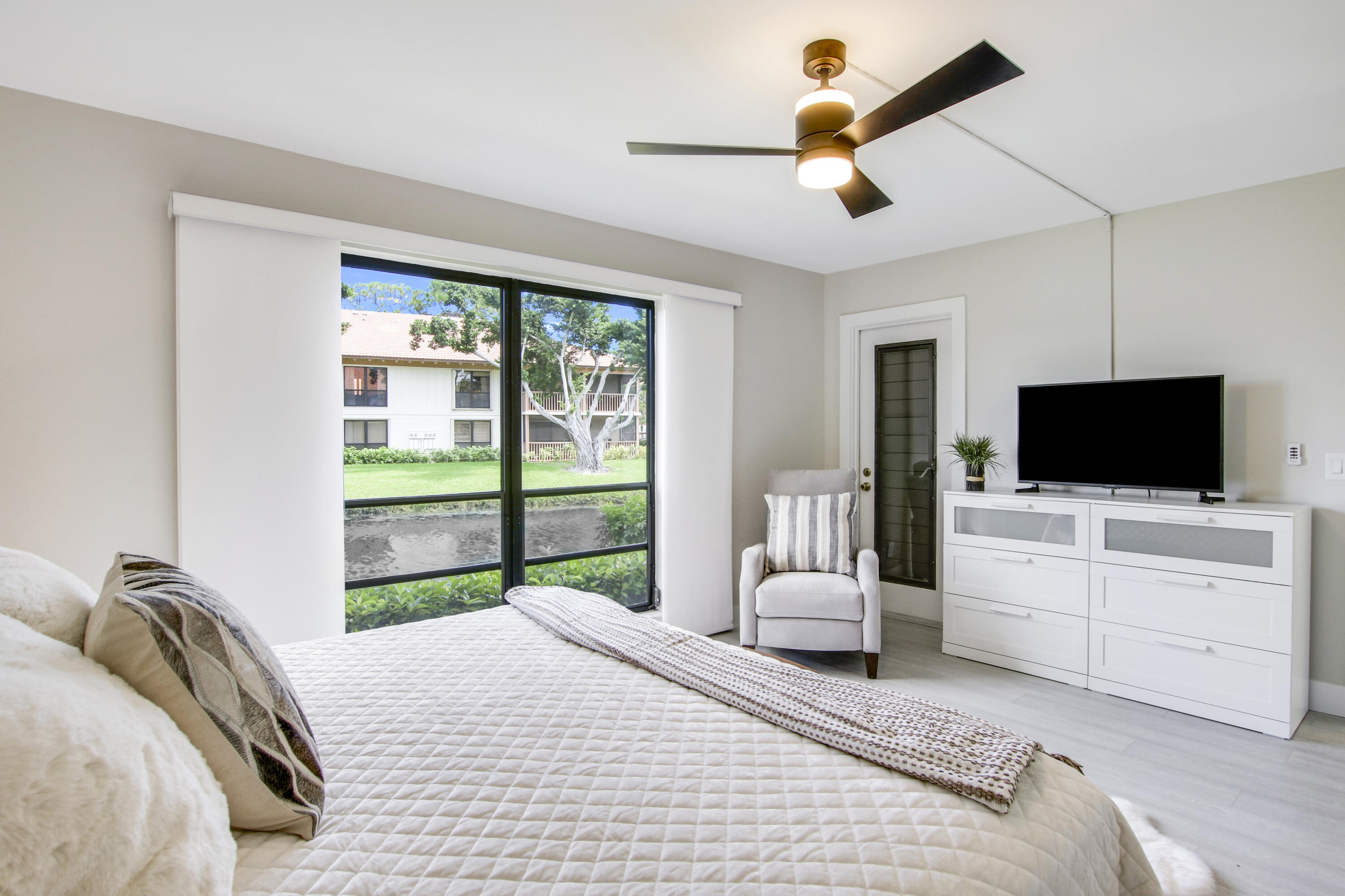 512 Brackenwood, Palm Beach Gardens FL 33418
