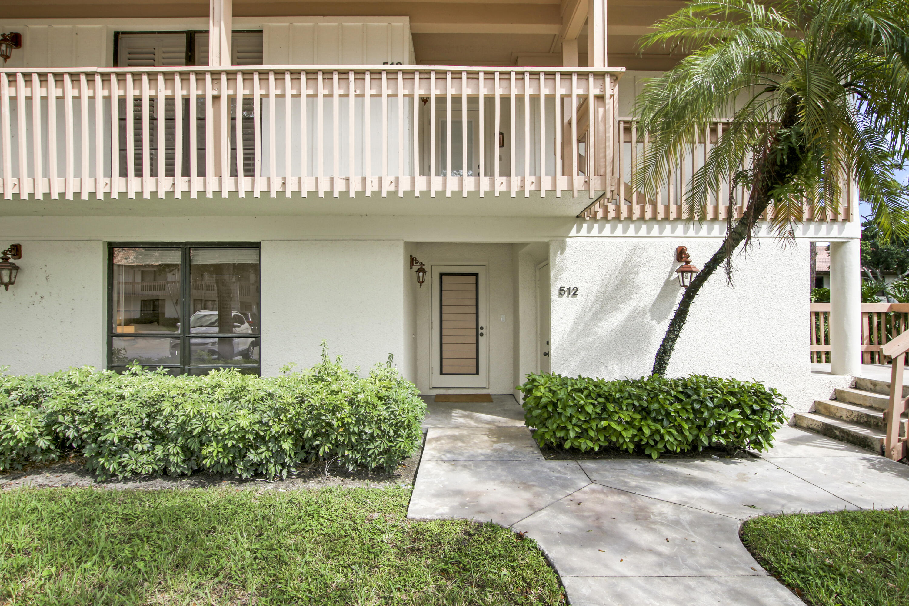 512 Brackenwood, Palm Beach Gardens FL 33418