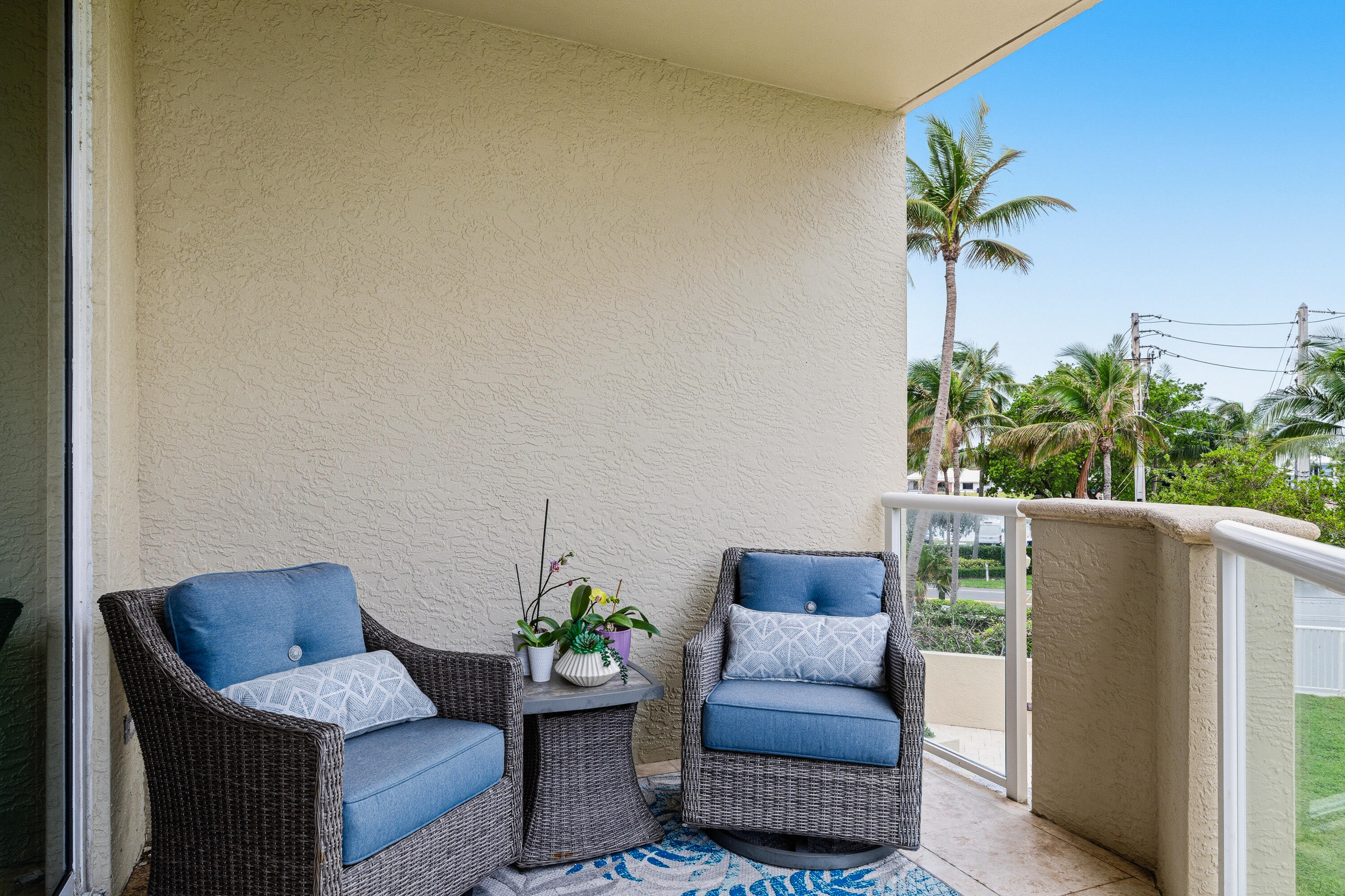 1063 Hillsboro Mile #210, Hillsboro Beach FL 33062