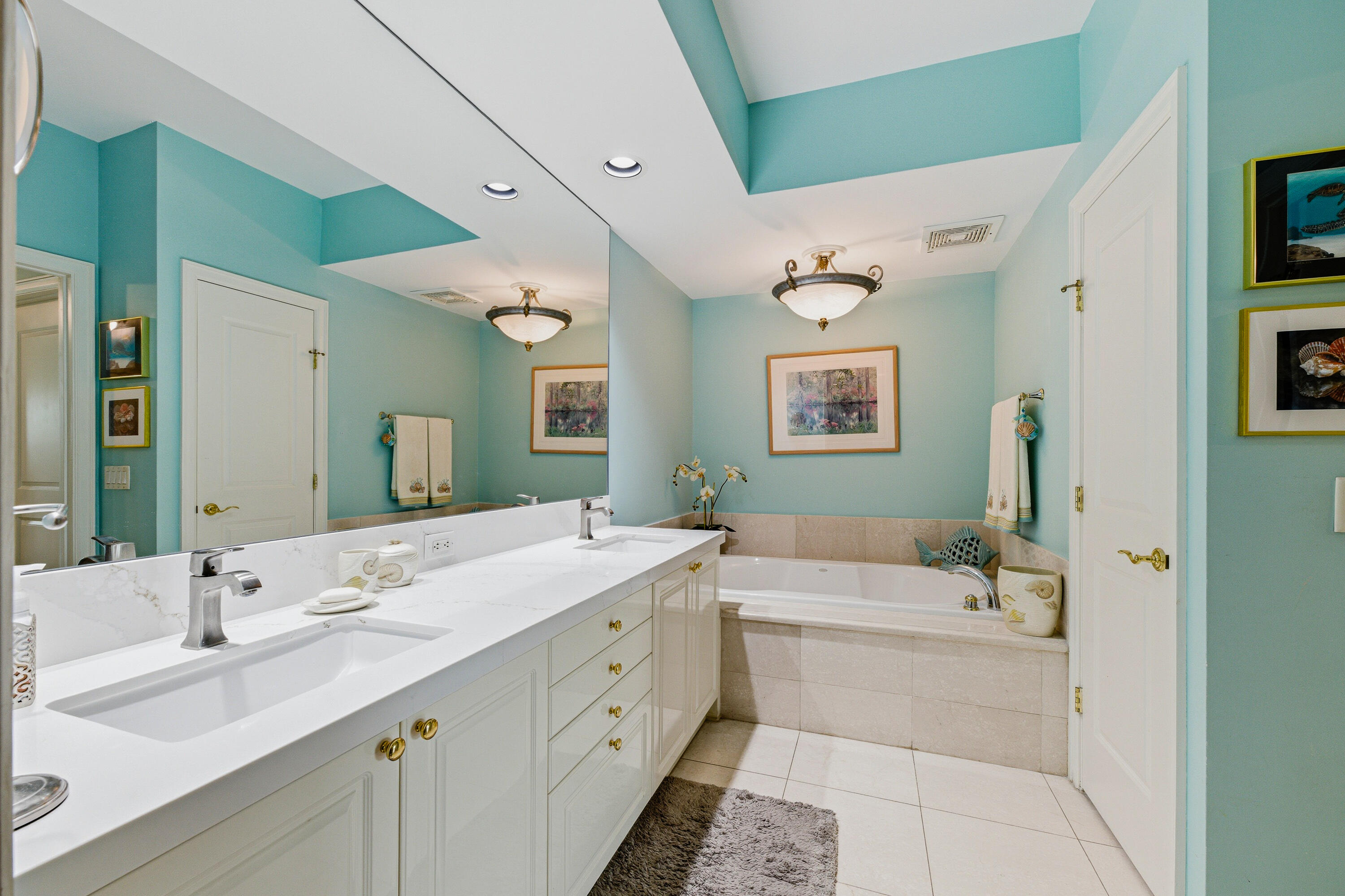 1063 Hillsboro Mile #210, Hillsboro Beach FL 33062