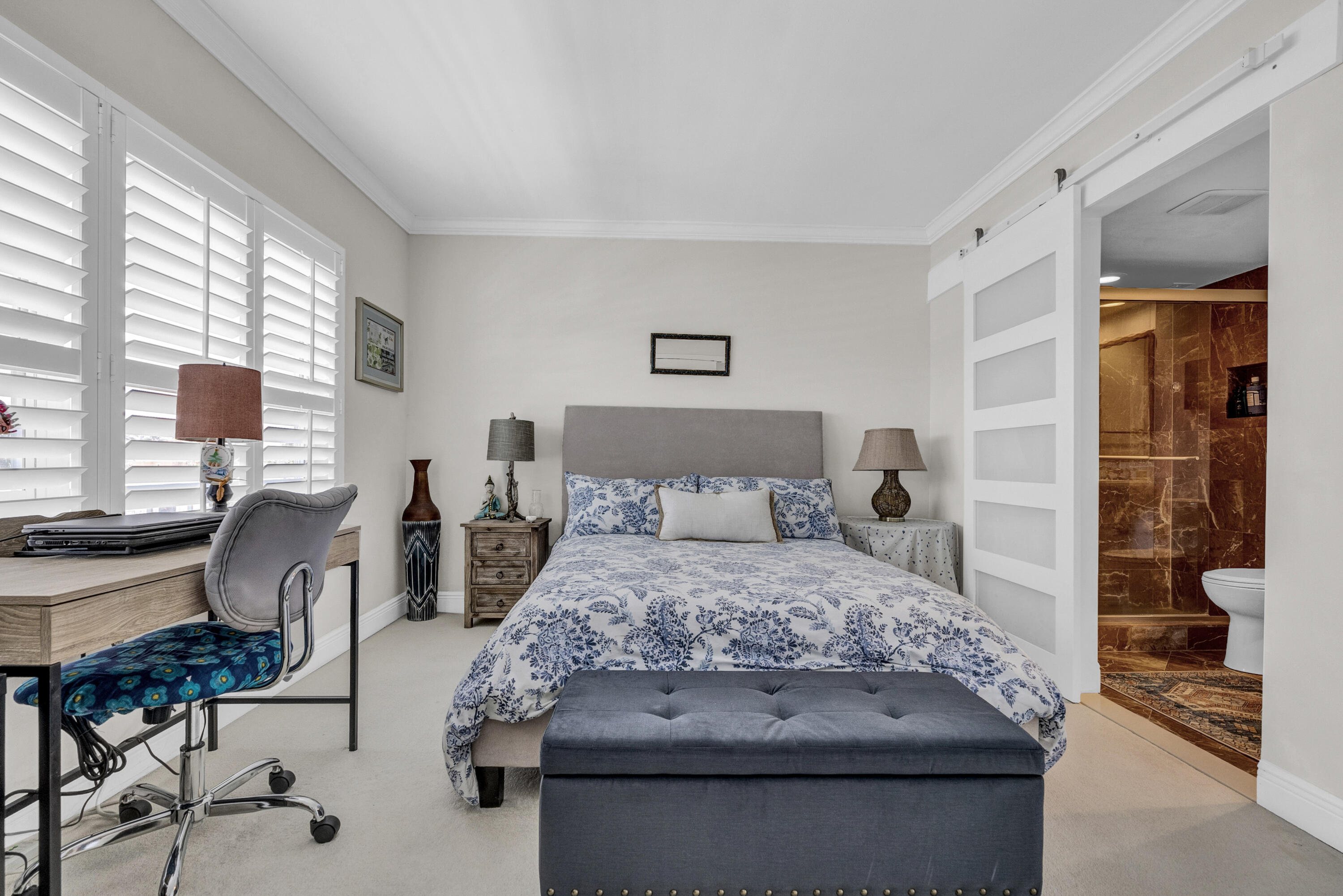 3050 NE 48th #305, Lighthouse Point FL 33064