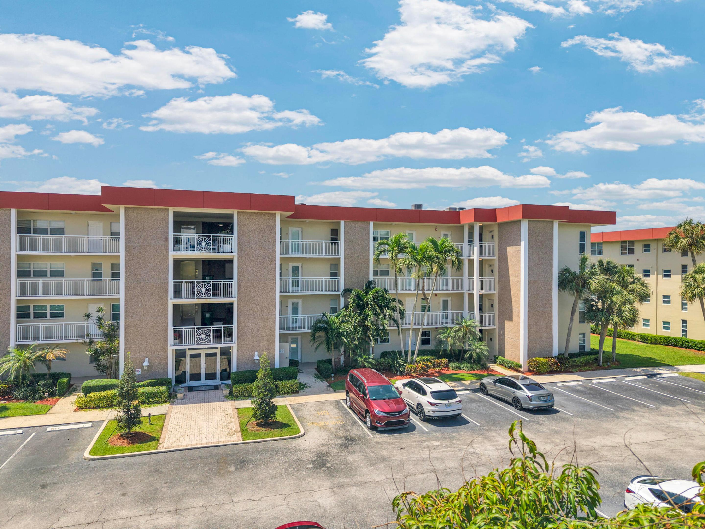 3050 NE 48th #305, Lighthouse Point FL 33064