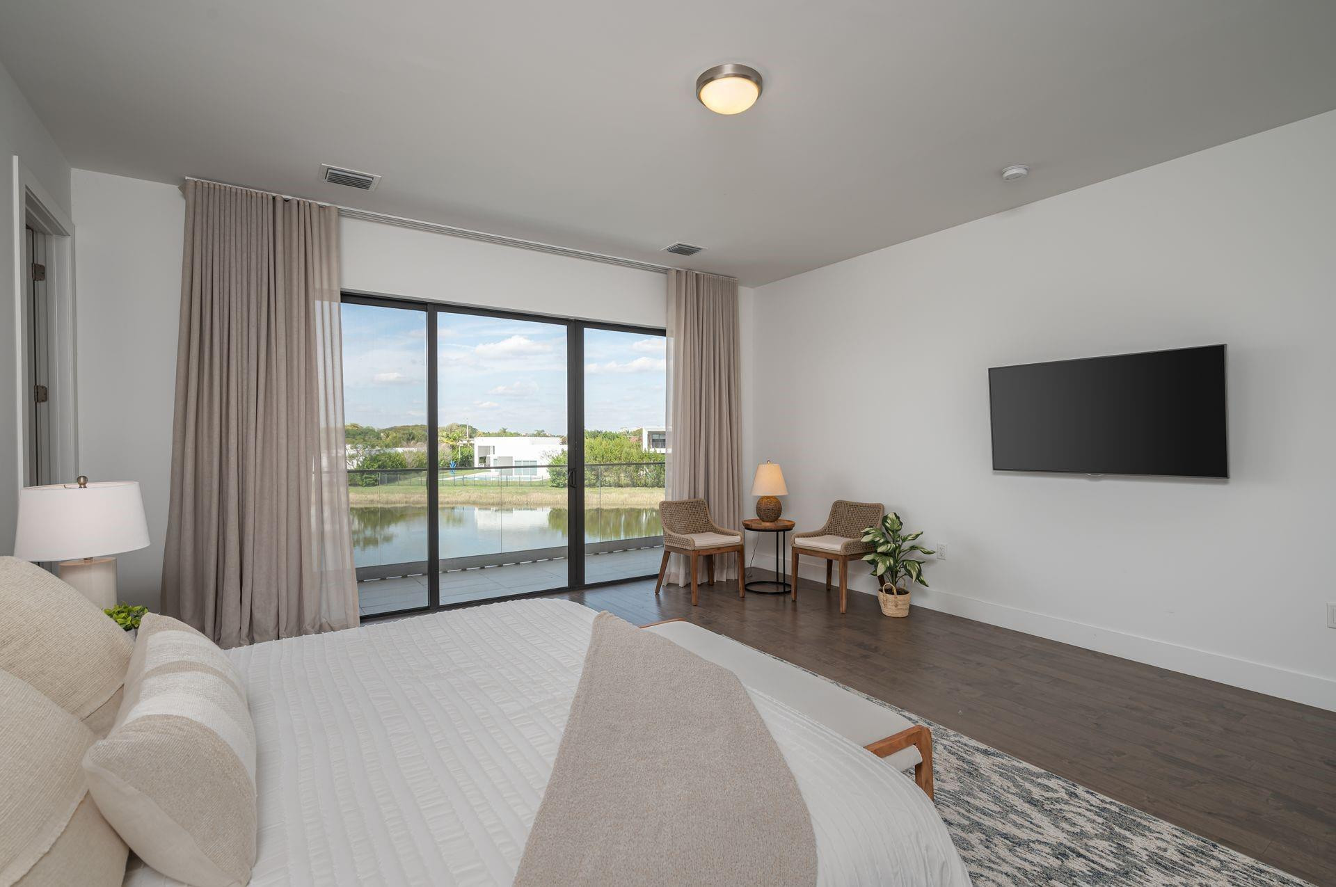16553 Botaniko, Weston FL 33326