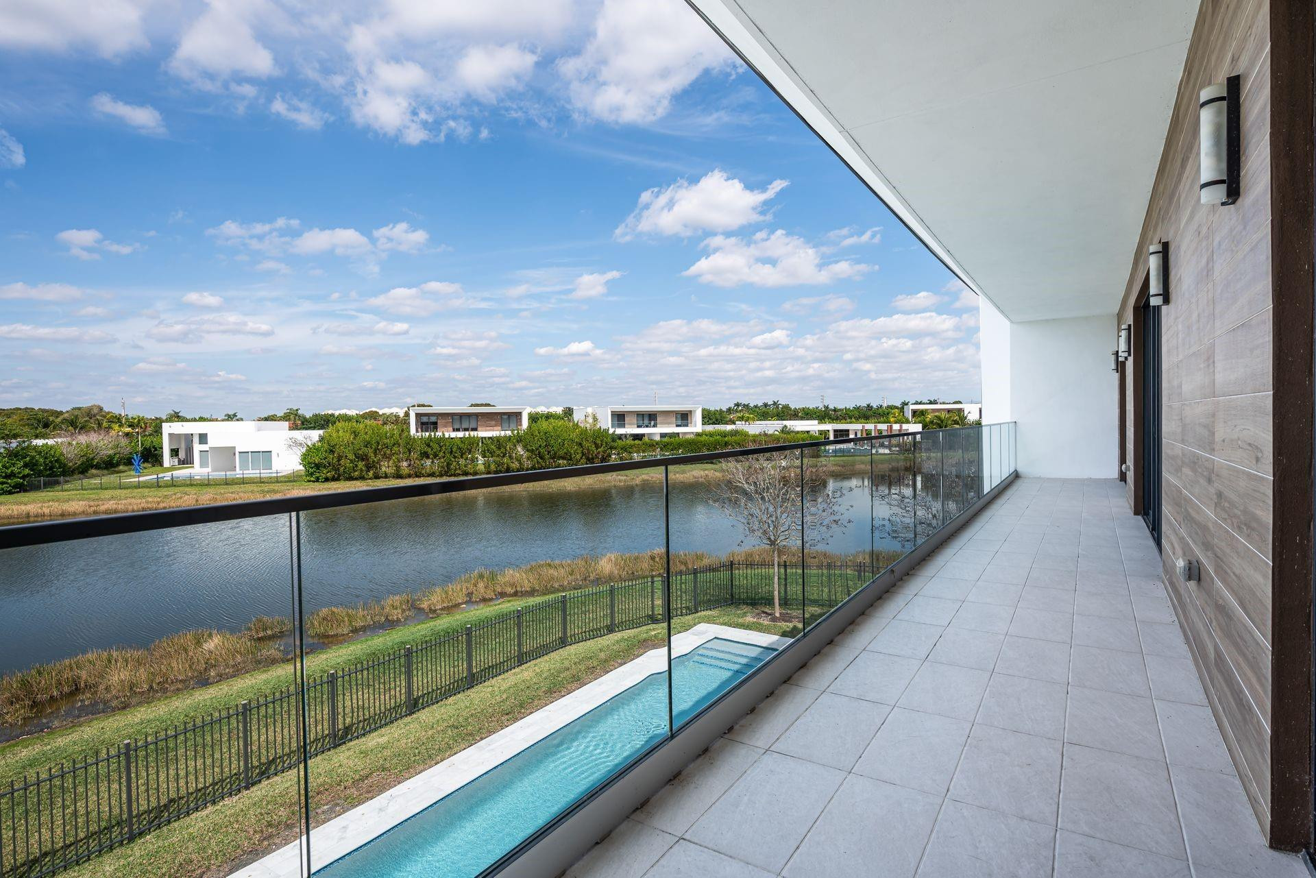 16553 Botaniko, Weston FL 33326