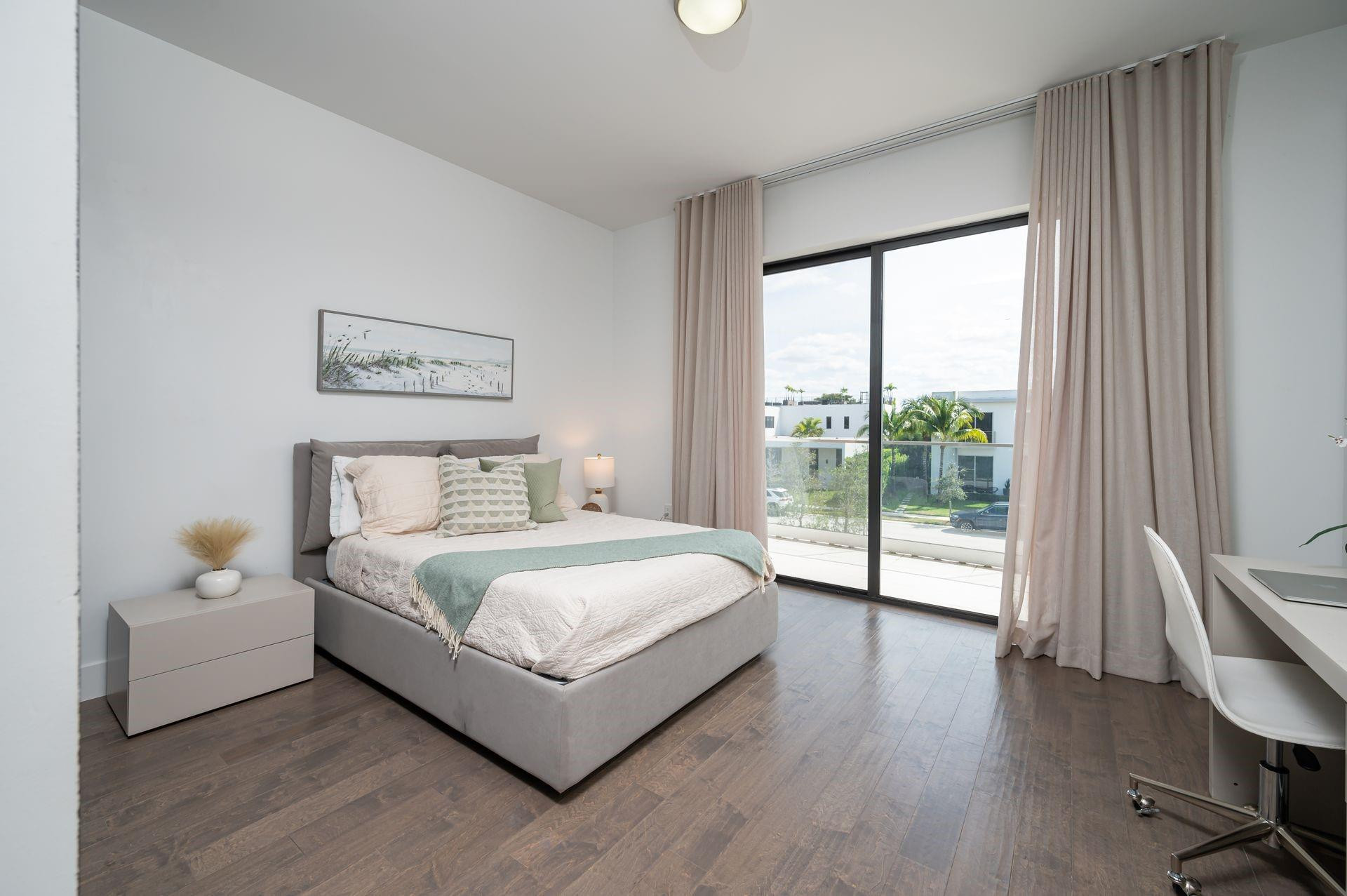 16553 Botaniko, Weston FL 33326