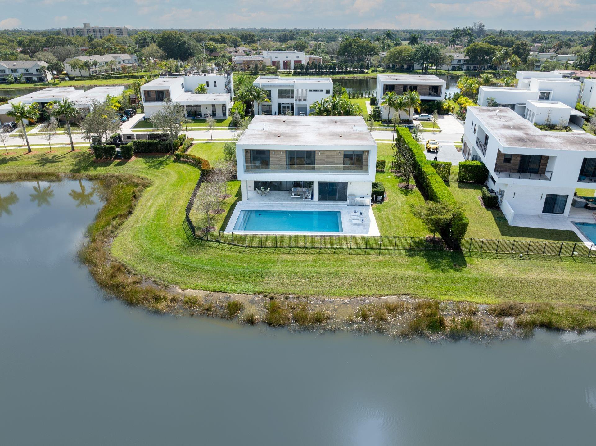 16553 Botaniko, Weston FL 33326