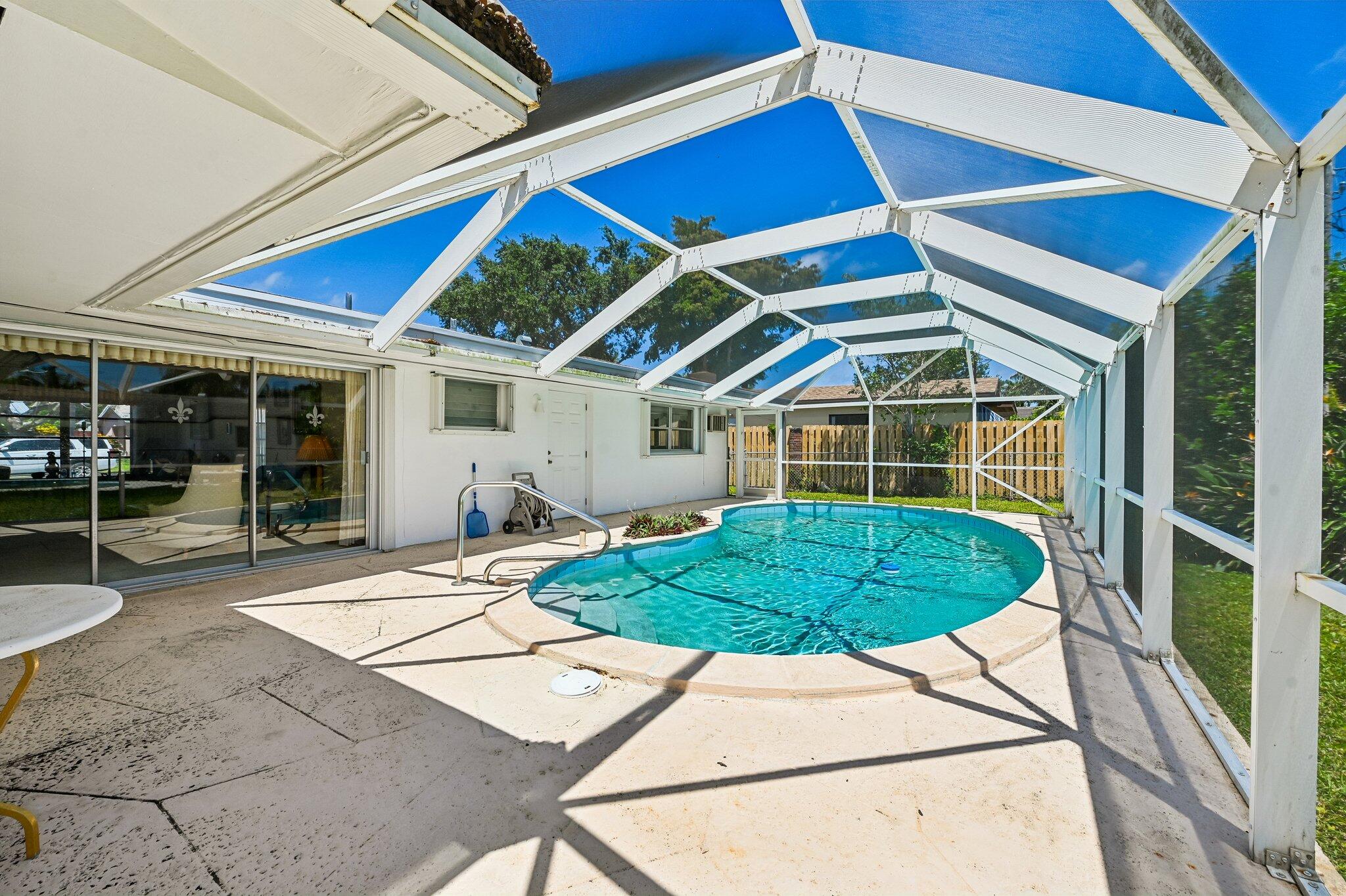 804 SE 16th, Deerfield Beach FL 33441
