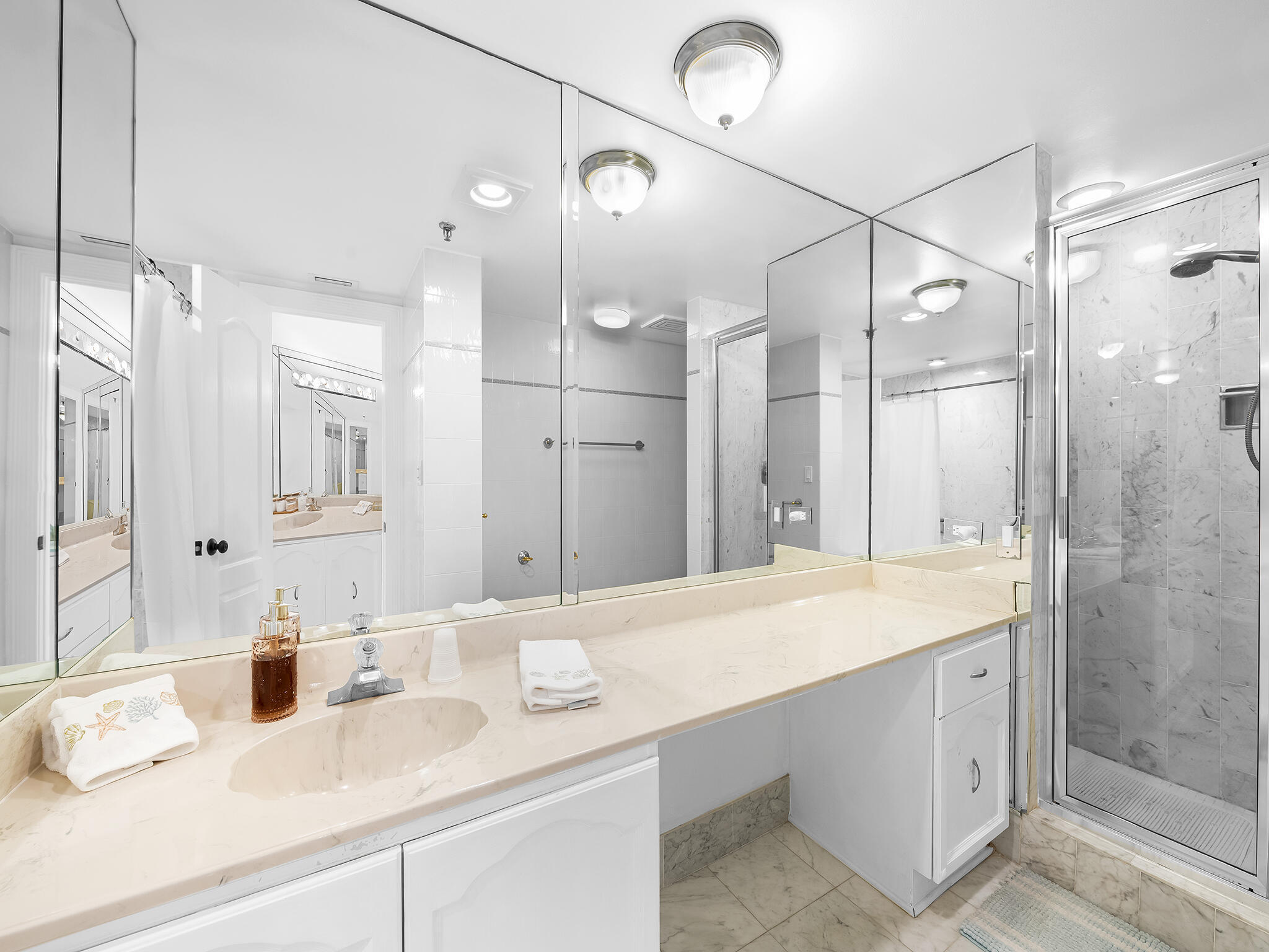 2917 S Ocean #304, Highland Beach FL 33487