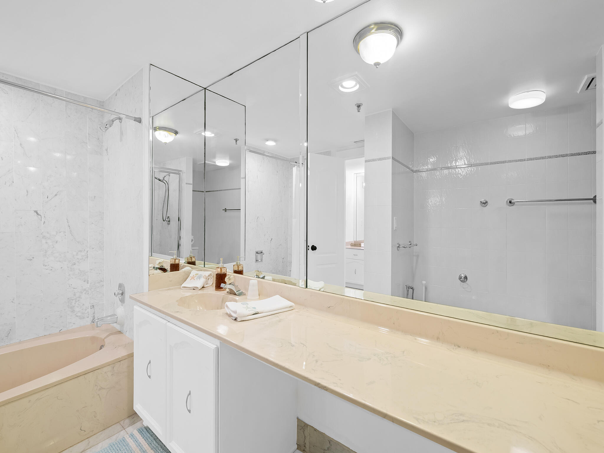 2917 S Ocean #304, Highland Beach FL 33487