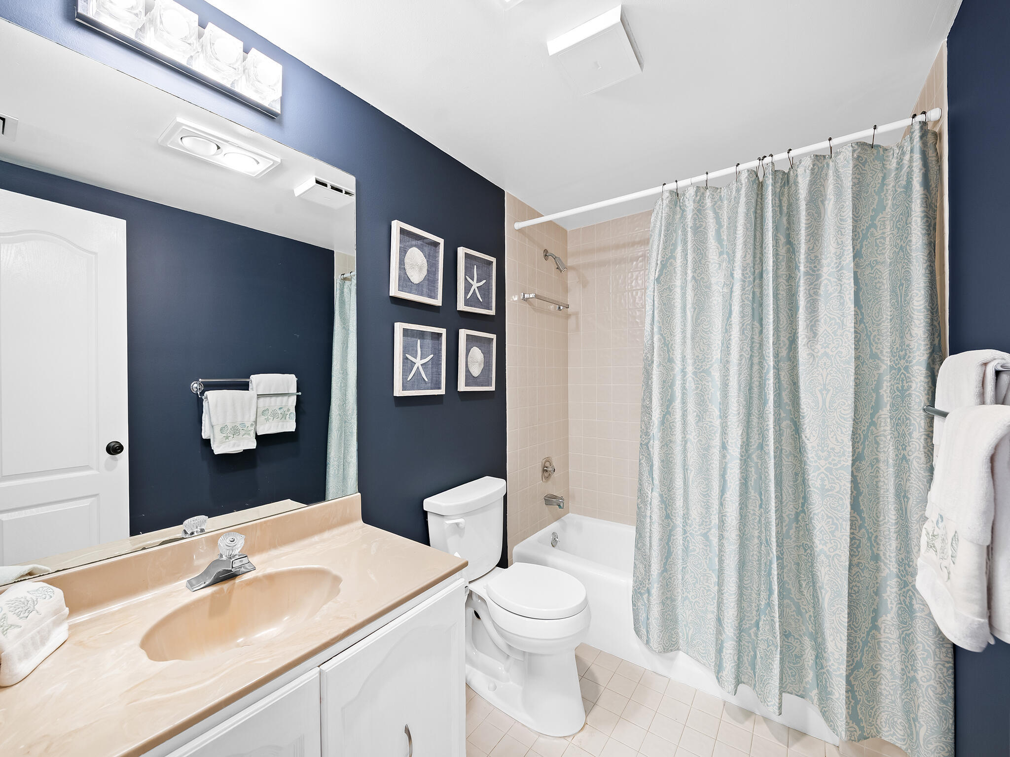2917 S Ocean #304, Highland Beach FL 33487
