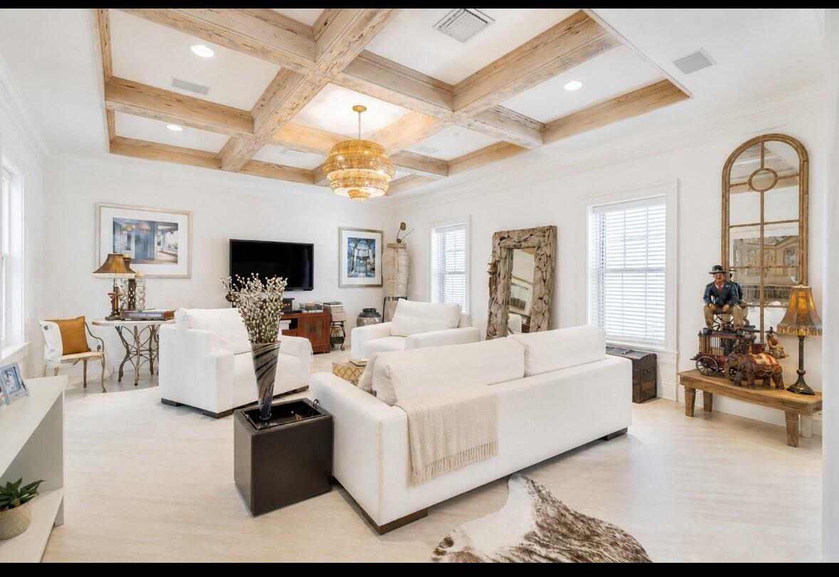 286 Jamaica, Palm Beach FL 33480