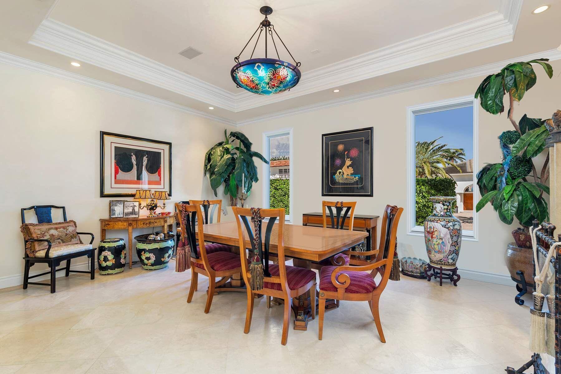 286 Jamaica, Palm Beach FL 33480