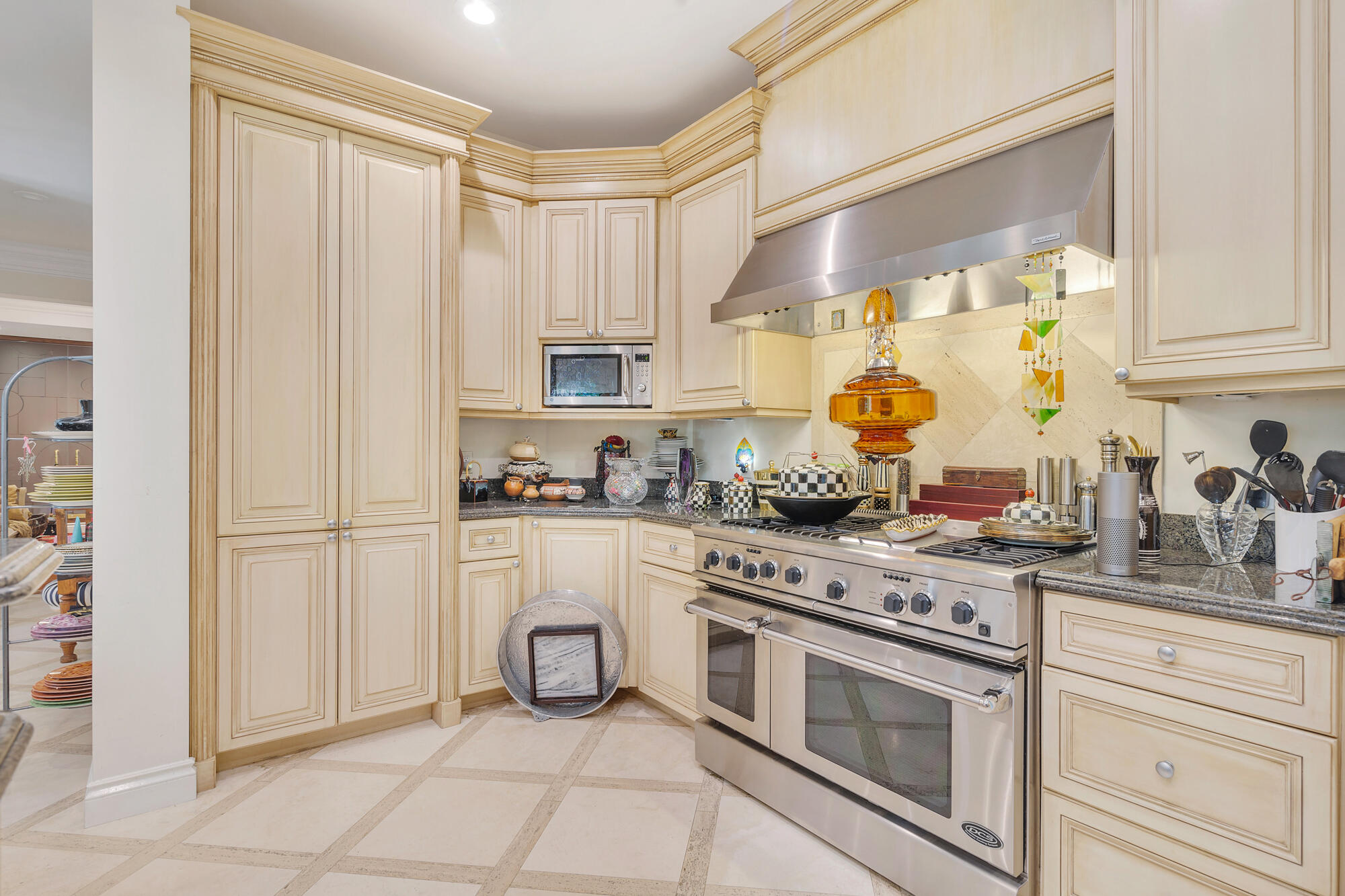 286 Jamaica, Palm Beach FL 33480