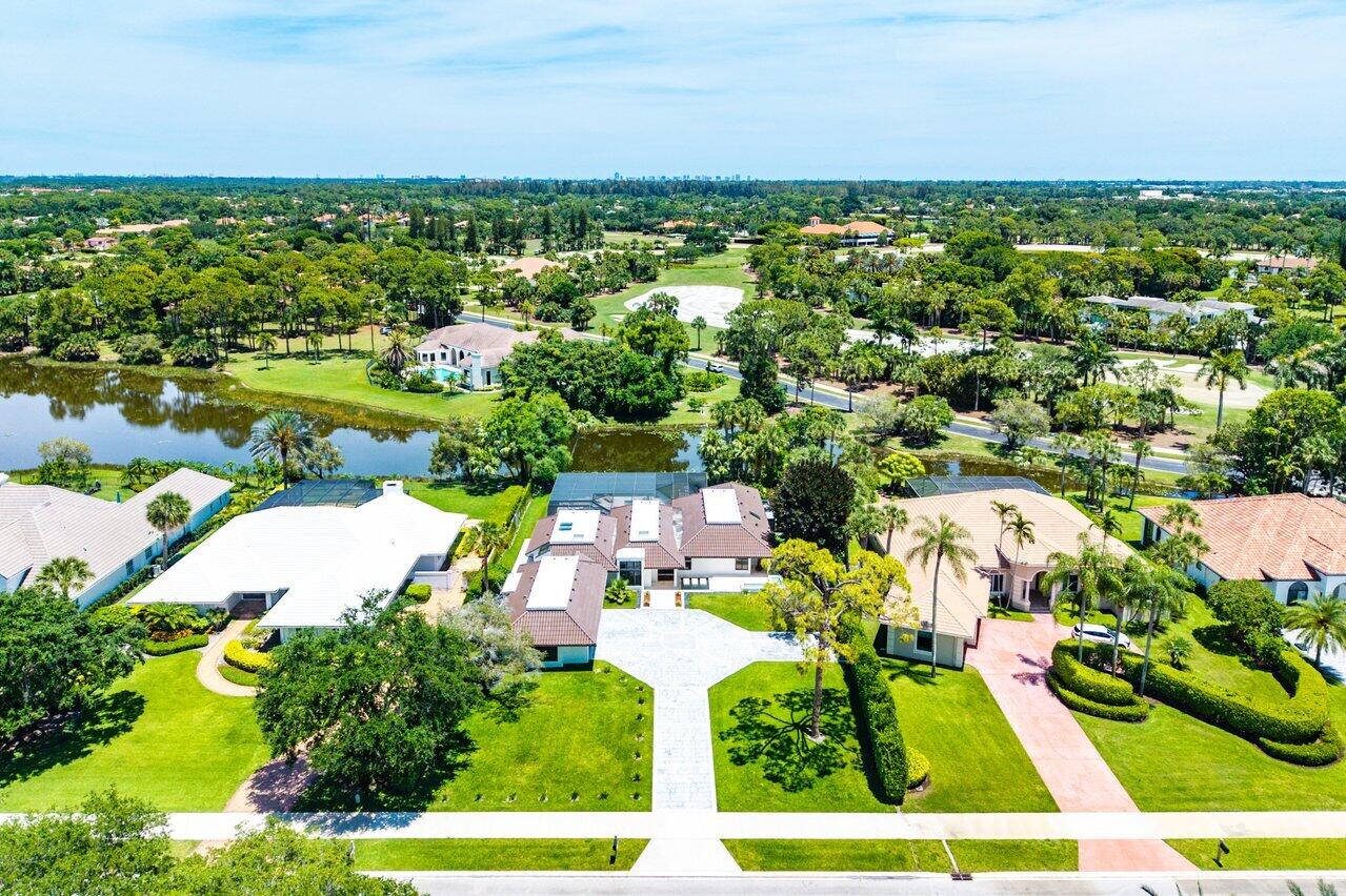 1648 Breakers West, West Palm Beach FL 33411