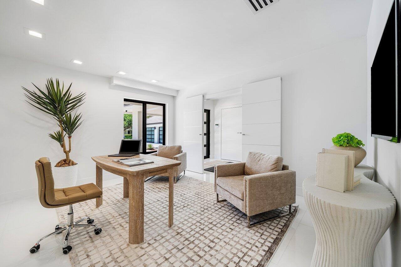 1648 Breakers West, West Palm Beach FL 33411