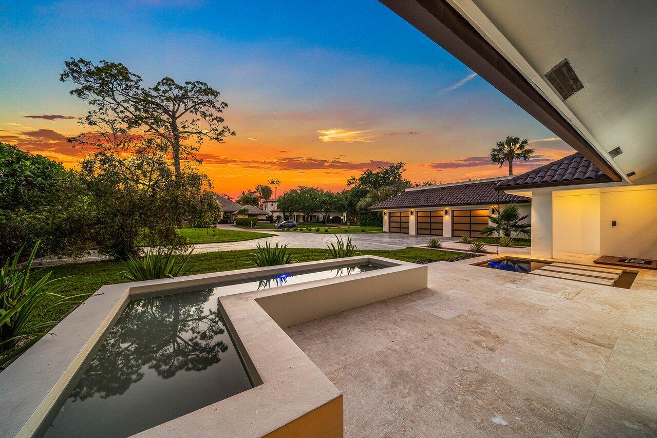 1648 Breakers West, West Palm Beach FL 33411
