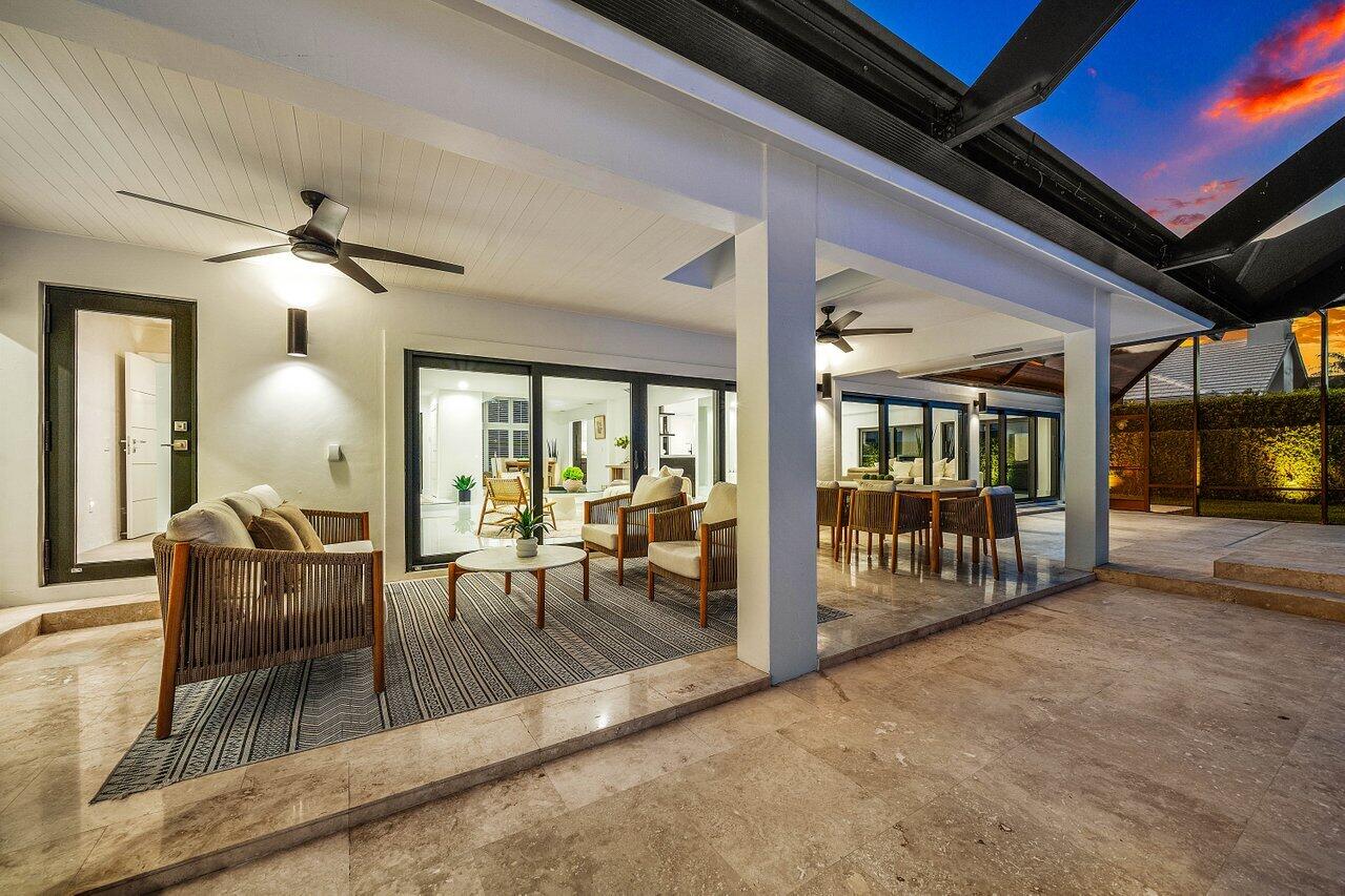 1648 Breakers West, West Palm Beach FL 33411