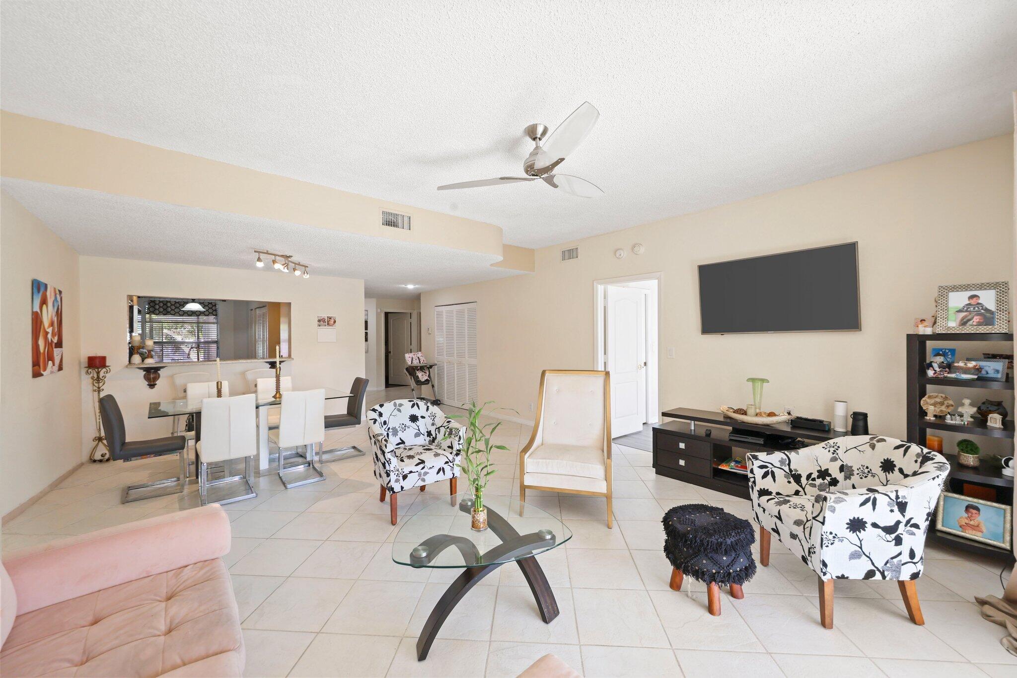 8634 Via Reale #3, Boca Raton FL 33496