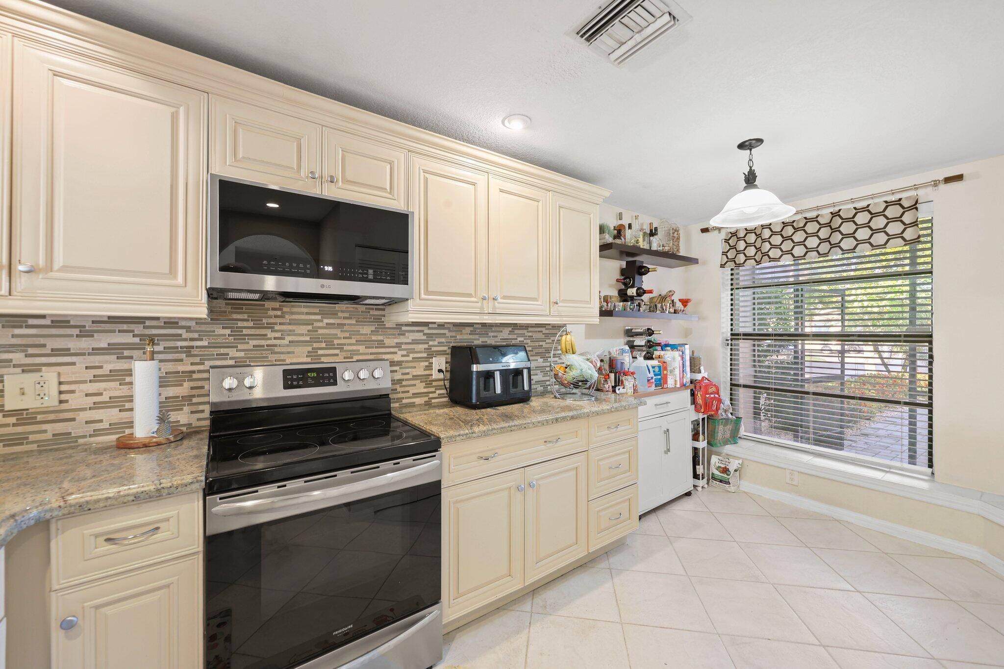 8634 Via Reale #3, Boca Raton FL 33496