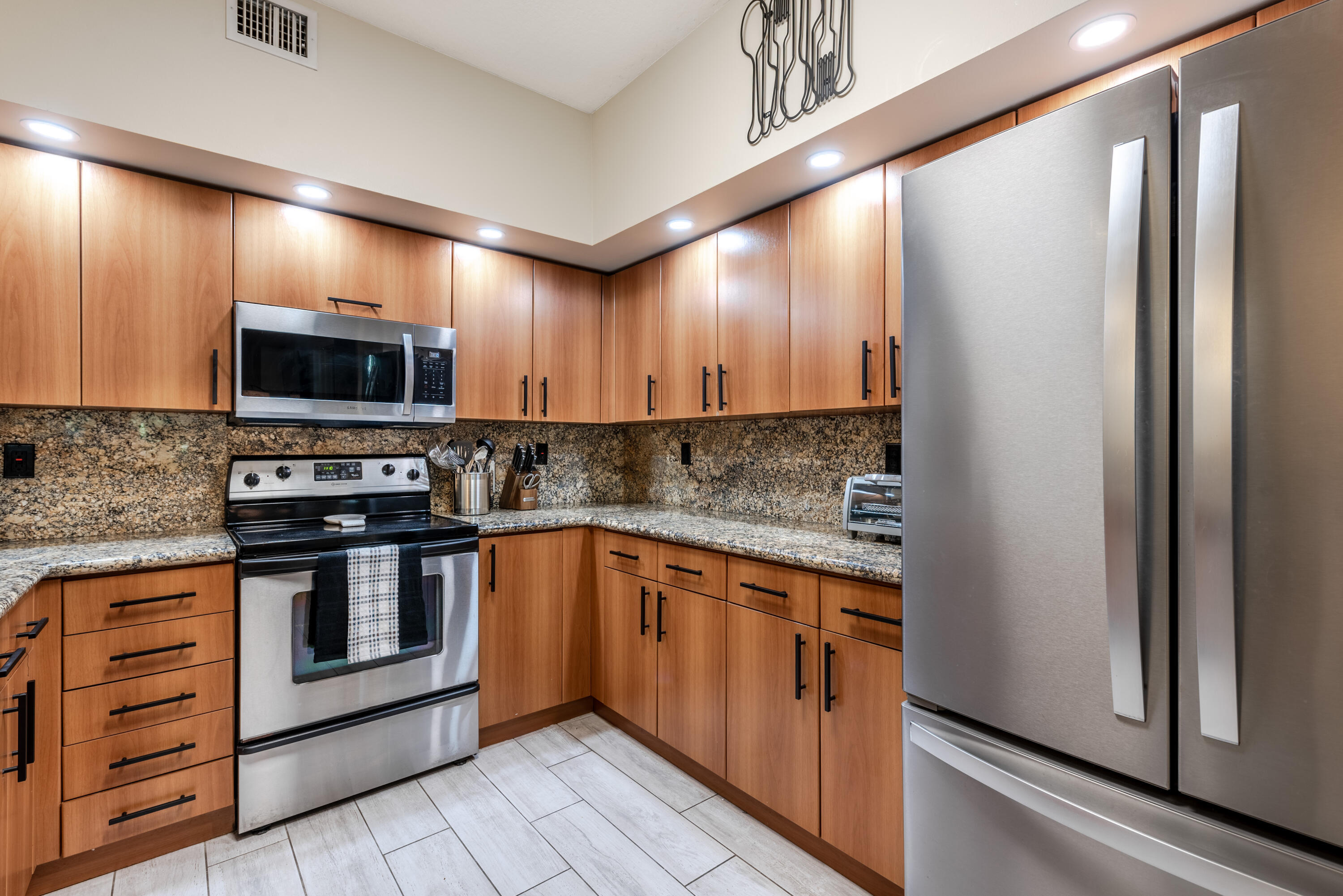 255 NE 3rd #2212, Delray Beach FL 33444