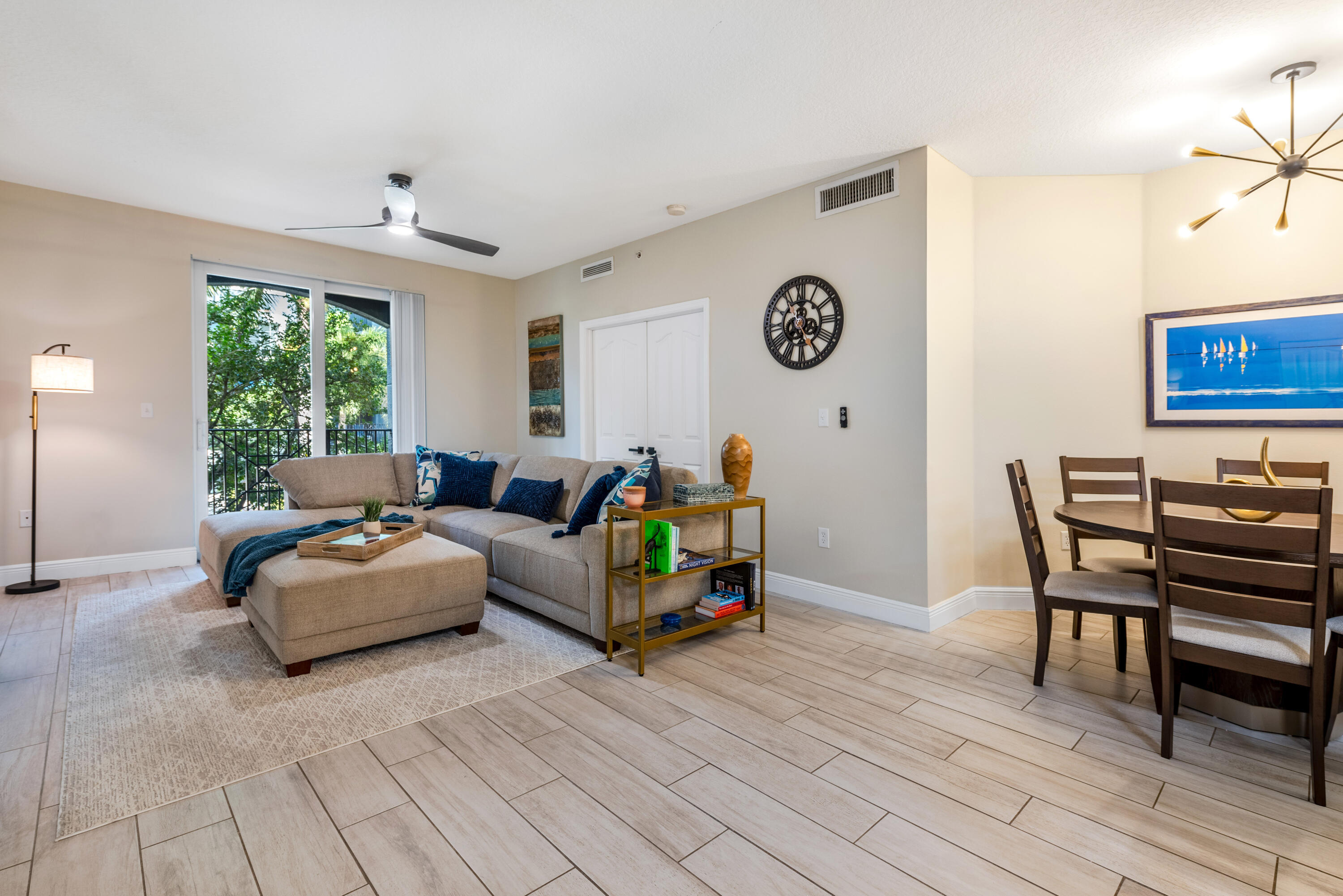 255 NE 3rd #2212, Delray Beach FL 33444