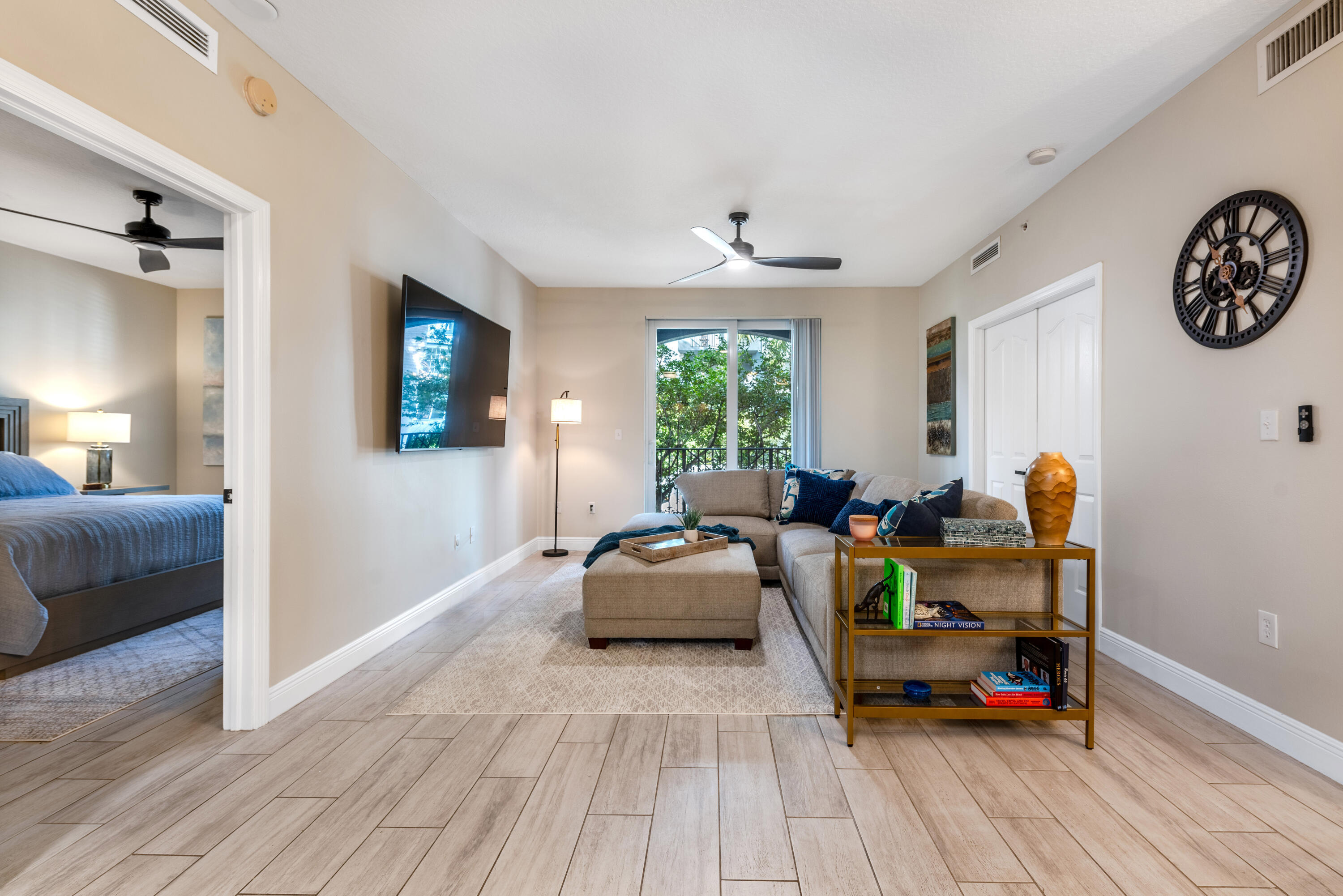 255 NE 3rd #2212, Delray Beach FL 33444