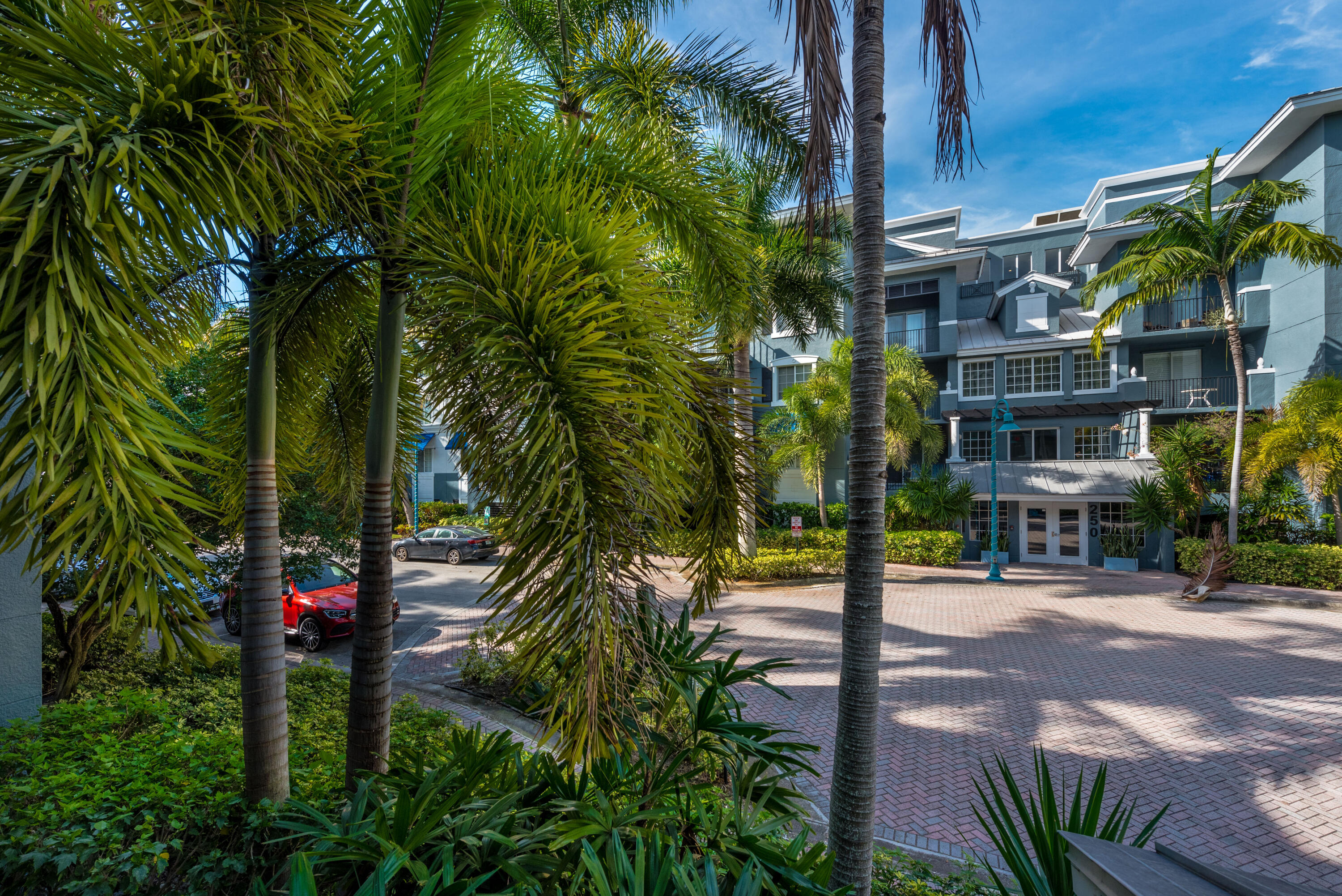 255 NE 3rd #2212, Delray Beach FL 33444