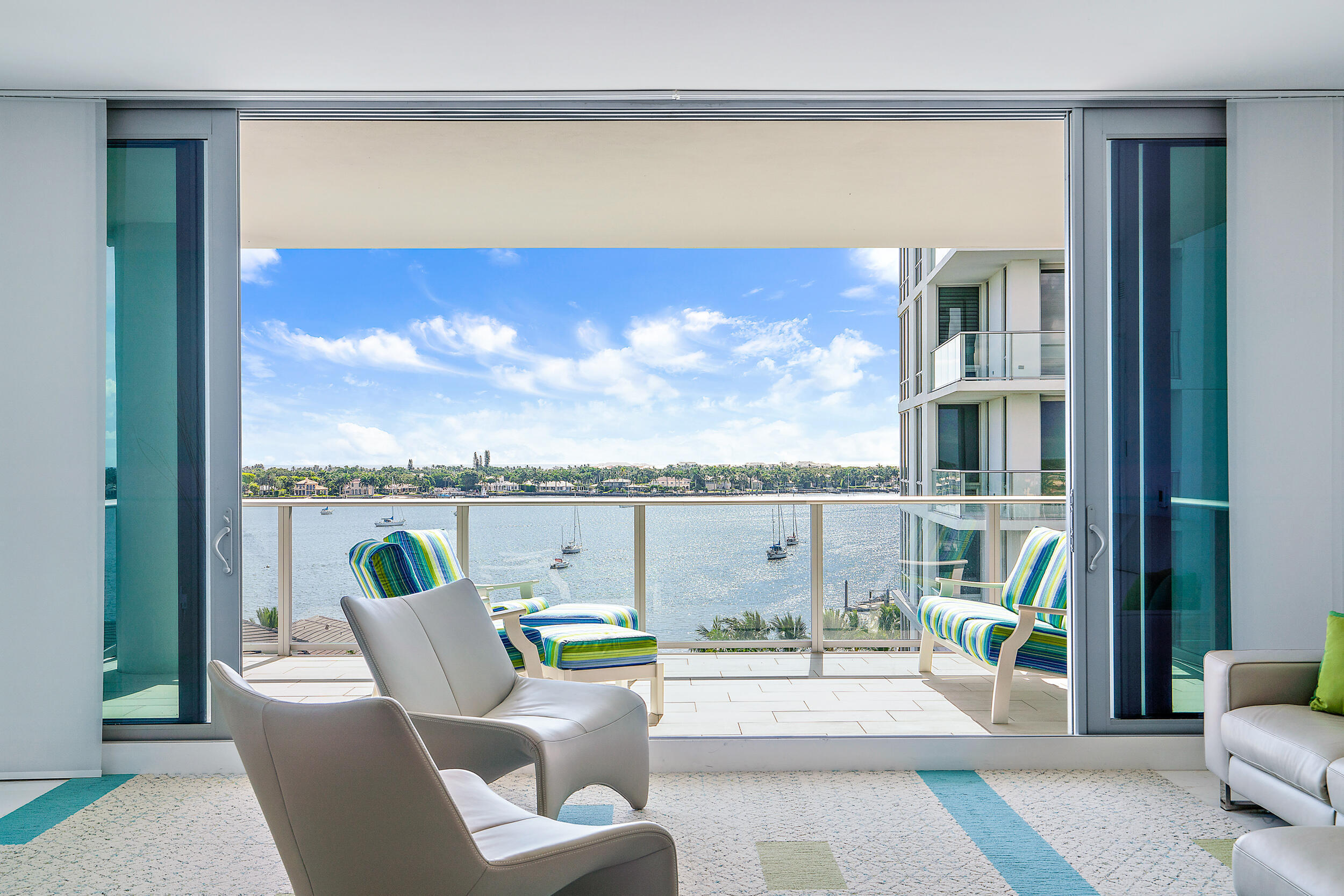 1 Water Club #704, North Palm Beach FL 33408