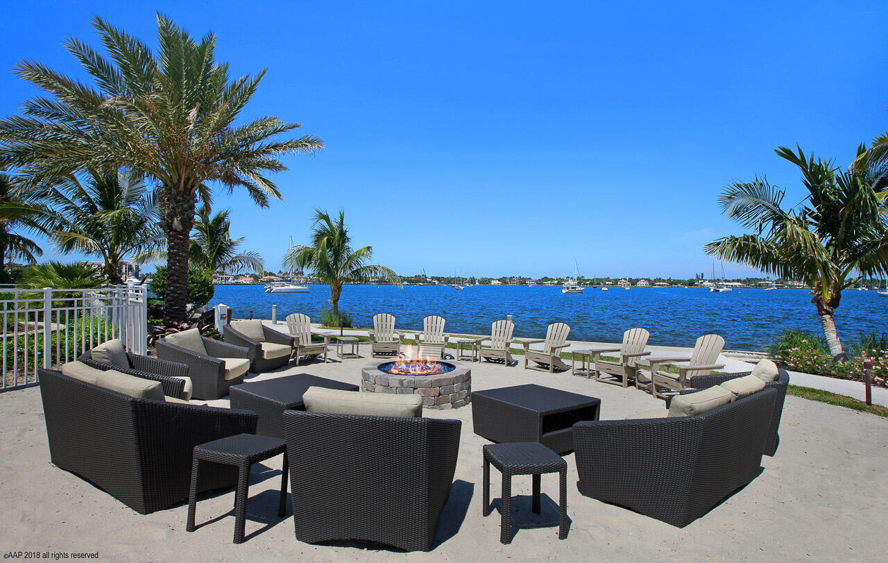 1 Water Club #704, North Palm Beach FL 33408