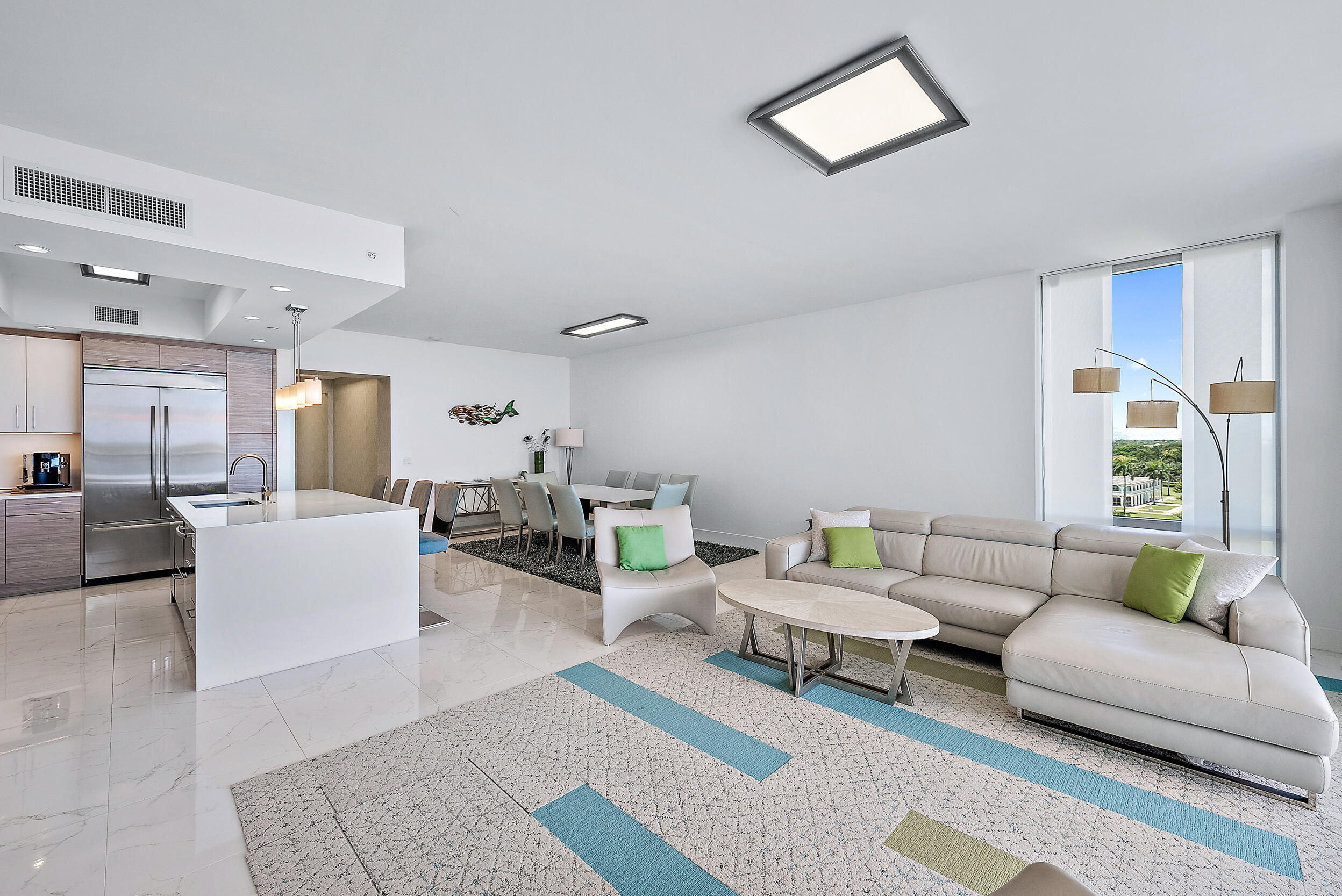 1 Water Club #704, North Palm Beach FL 33408