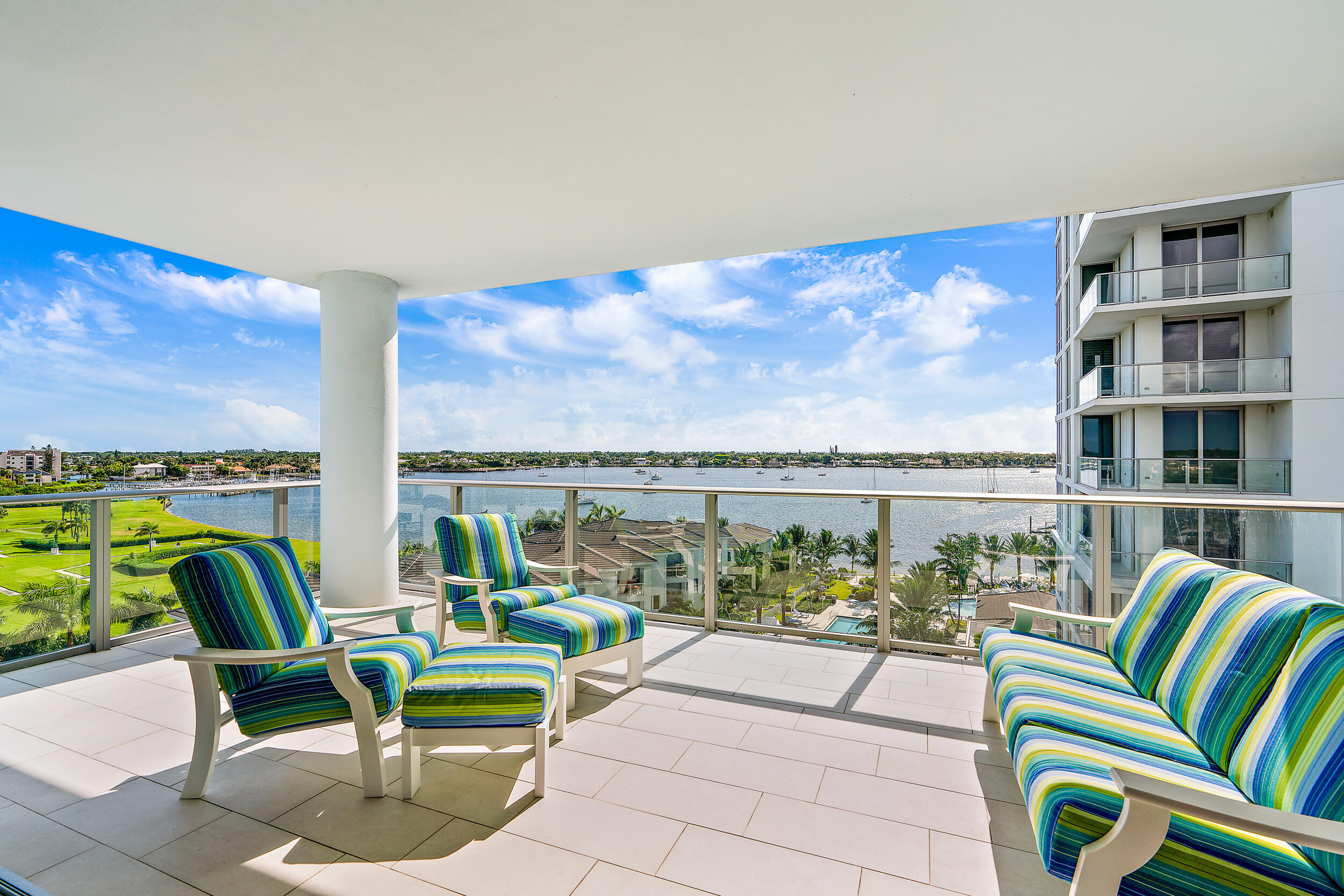 1 Water Club #704, North Palm Beach FL 33408